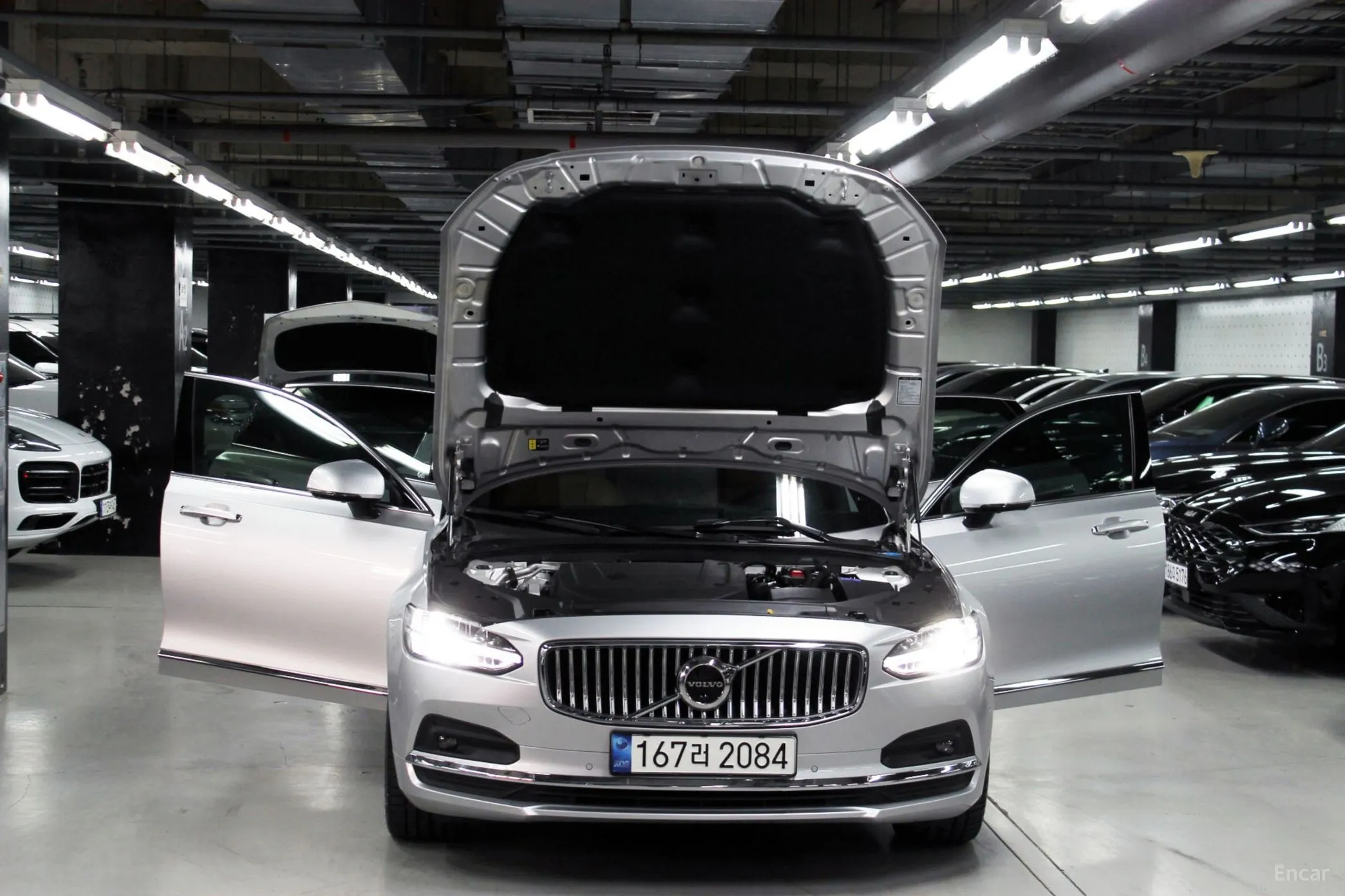 Volvo S90 превью 18