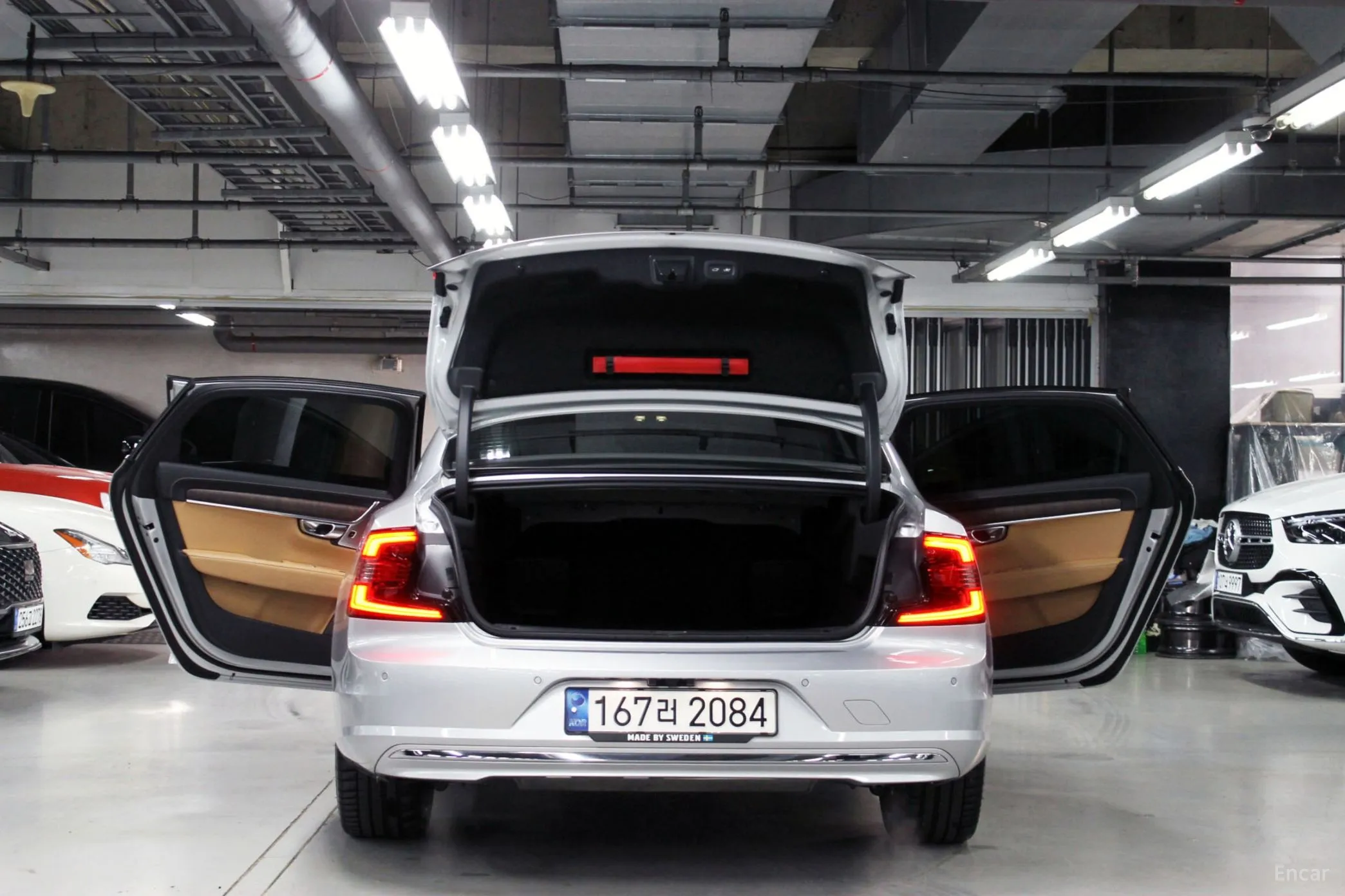 Volvo S90 превью 19