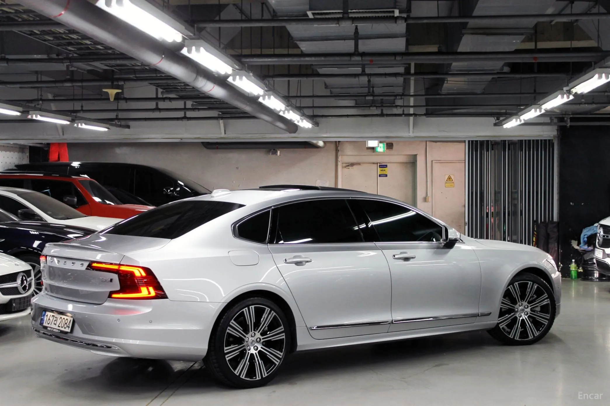 Volvo S90 превью 6