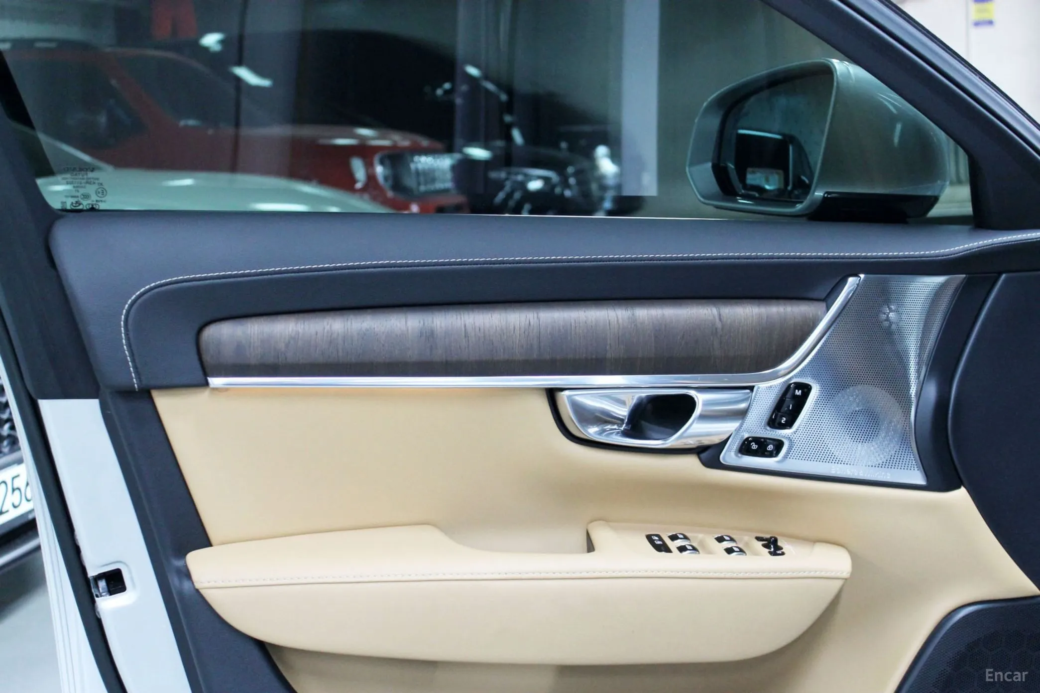 Volvo S90 превью 7