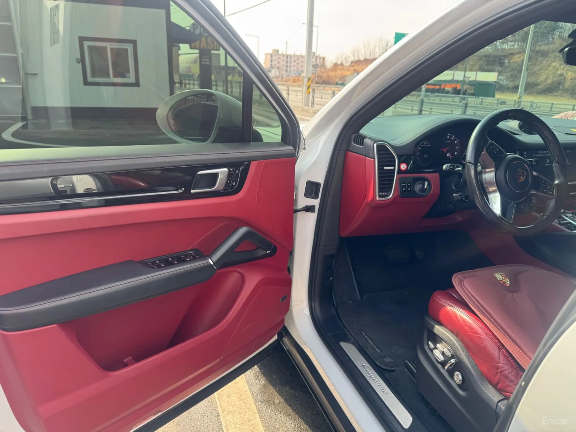 Porsche Cayenne (PO536) превью 12