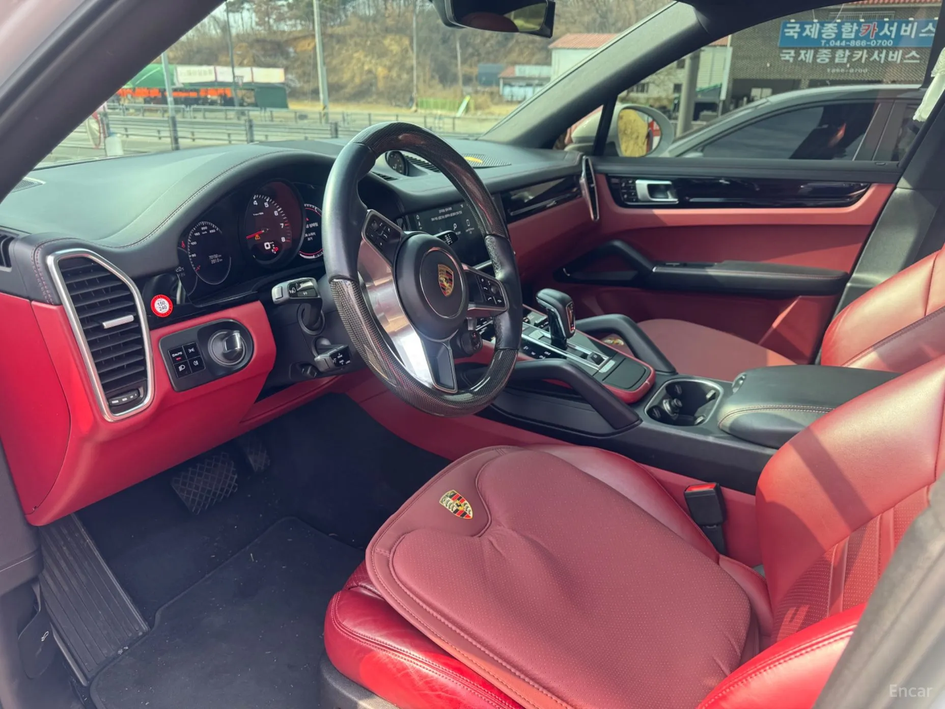 Porsche Cayenne (PO536) превью 13