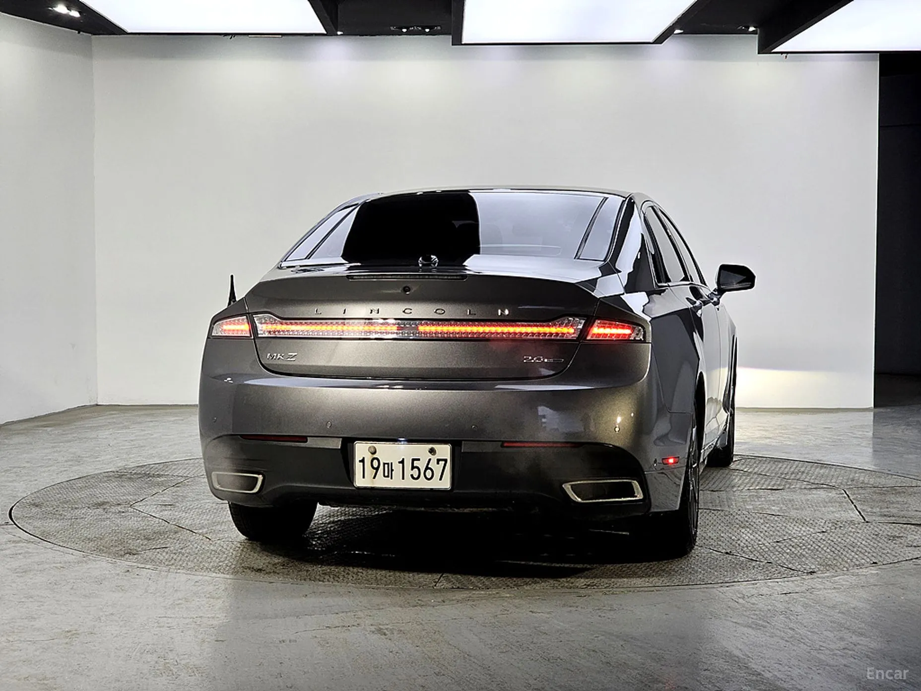 Lincoln New MKZ превью 4