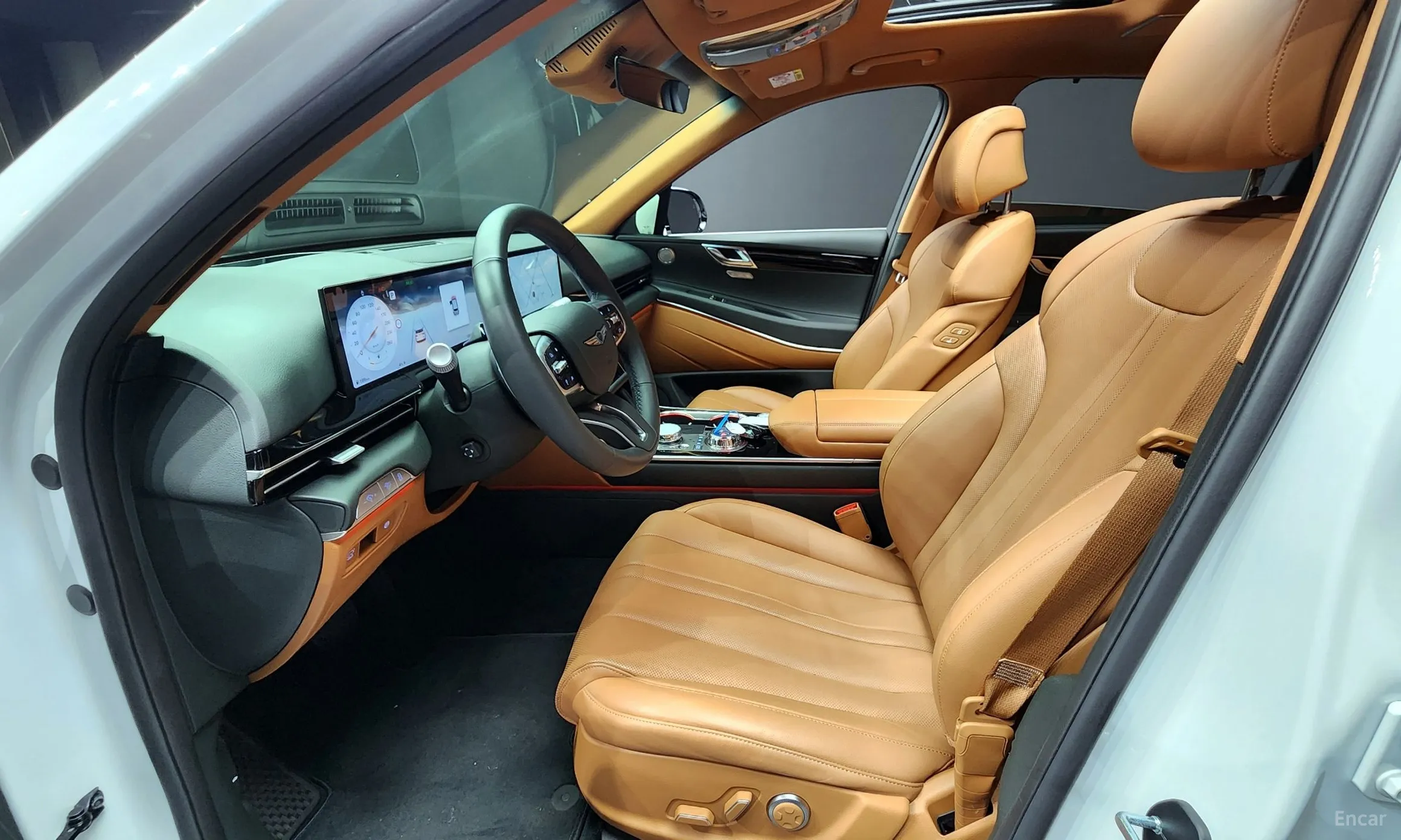Genesis GV80 превью 10