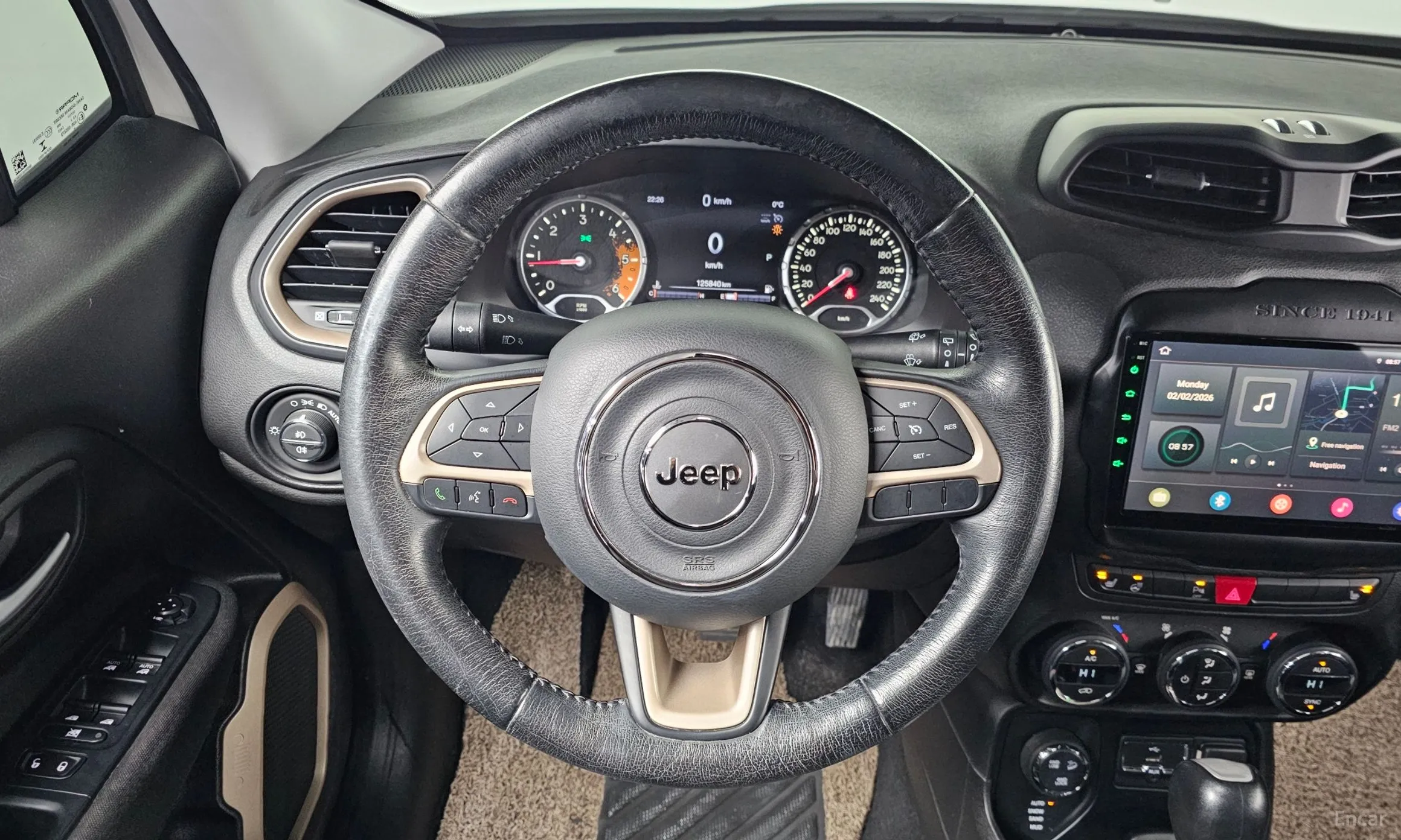 Jeep Renegade превью 13