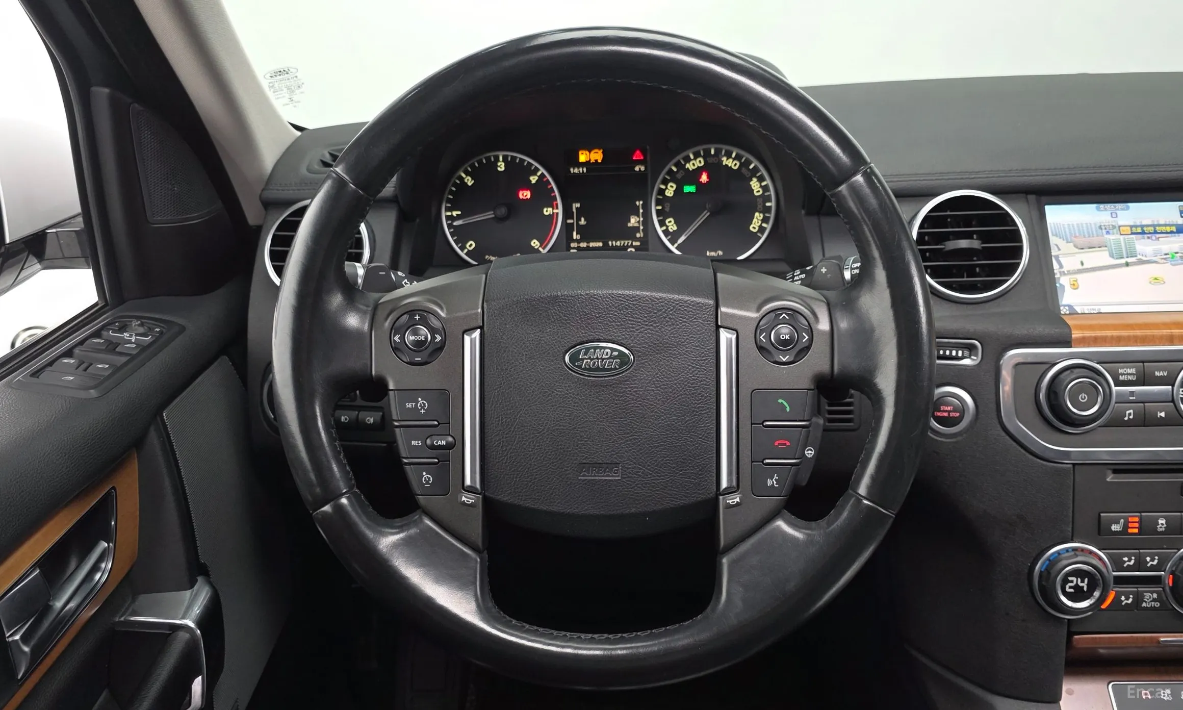 Land Rover Discovery 4 превью 13