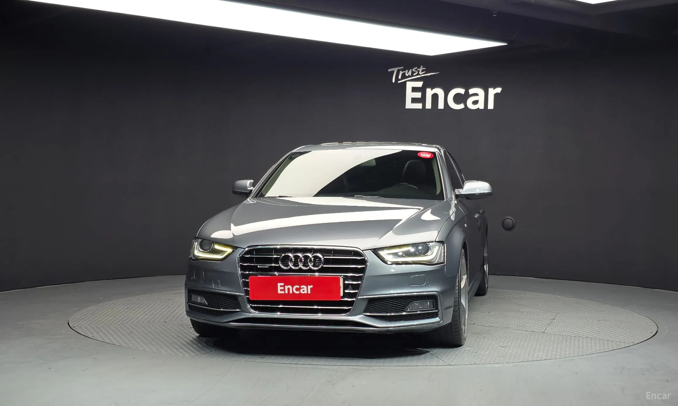 Audi New A4 превью 3