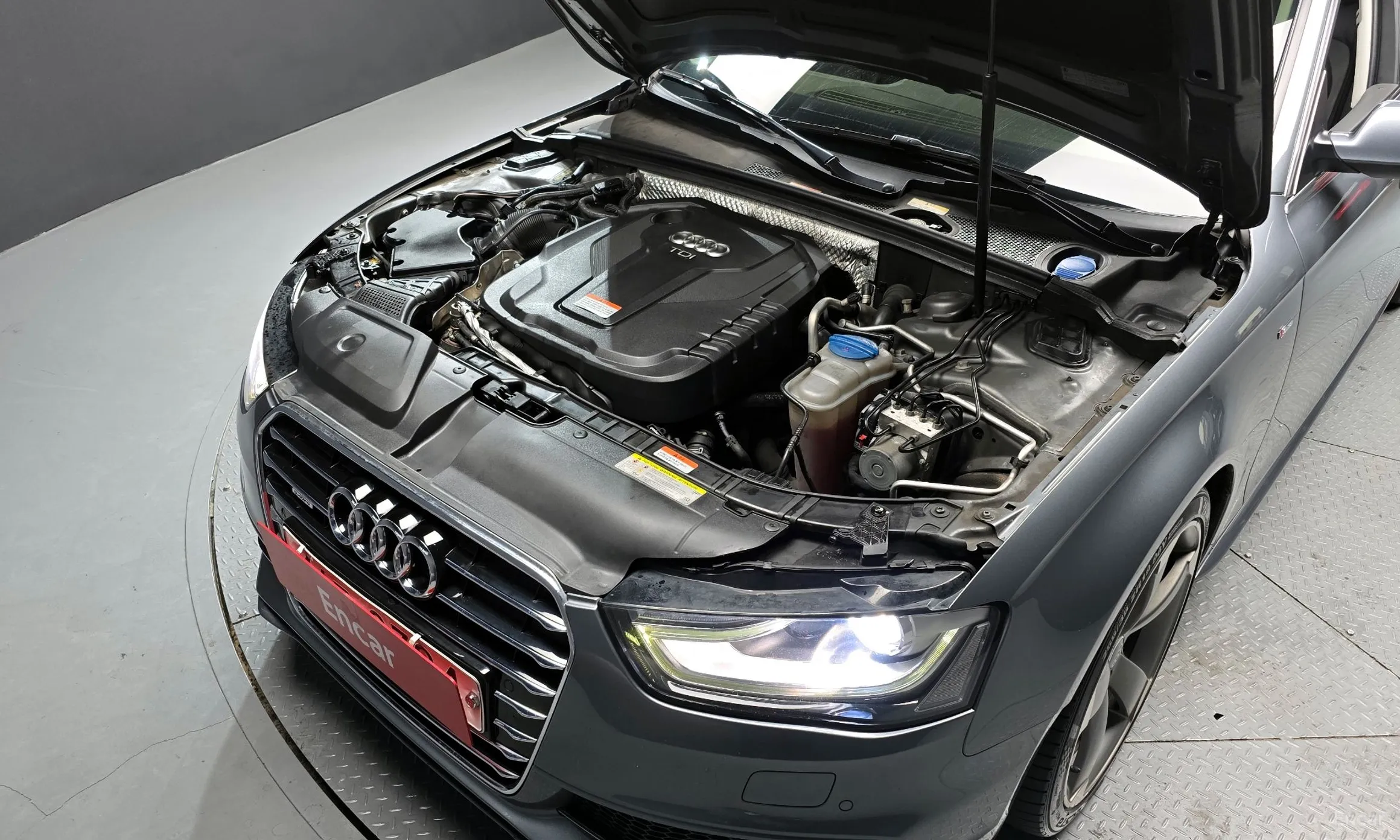 Audi New A4 превью 6