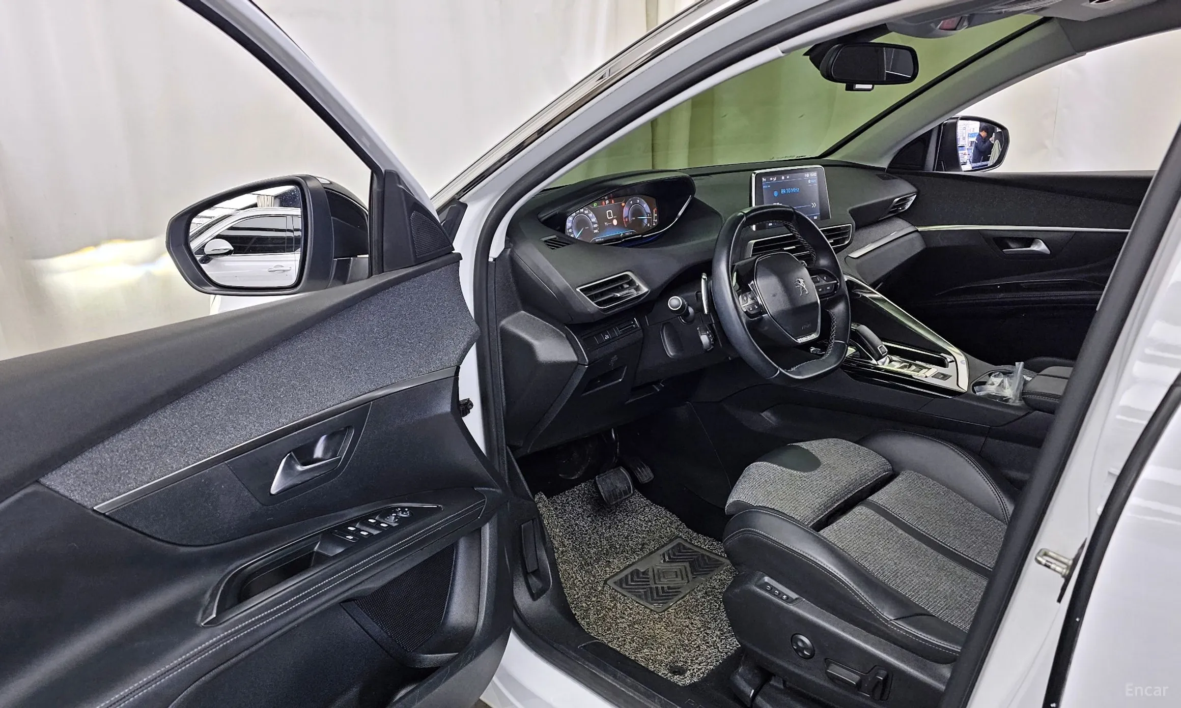 Peugeot 5008 2nd generation превью 10