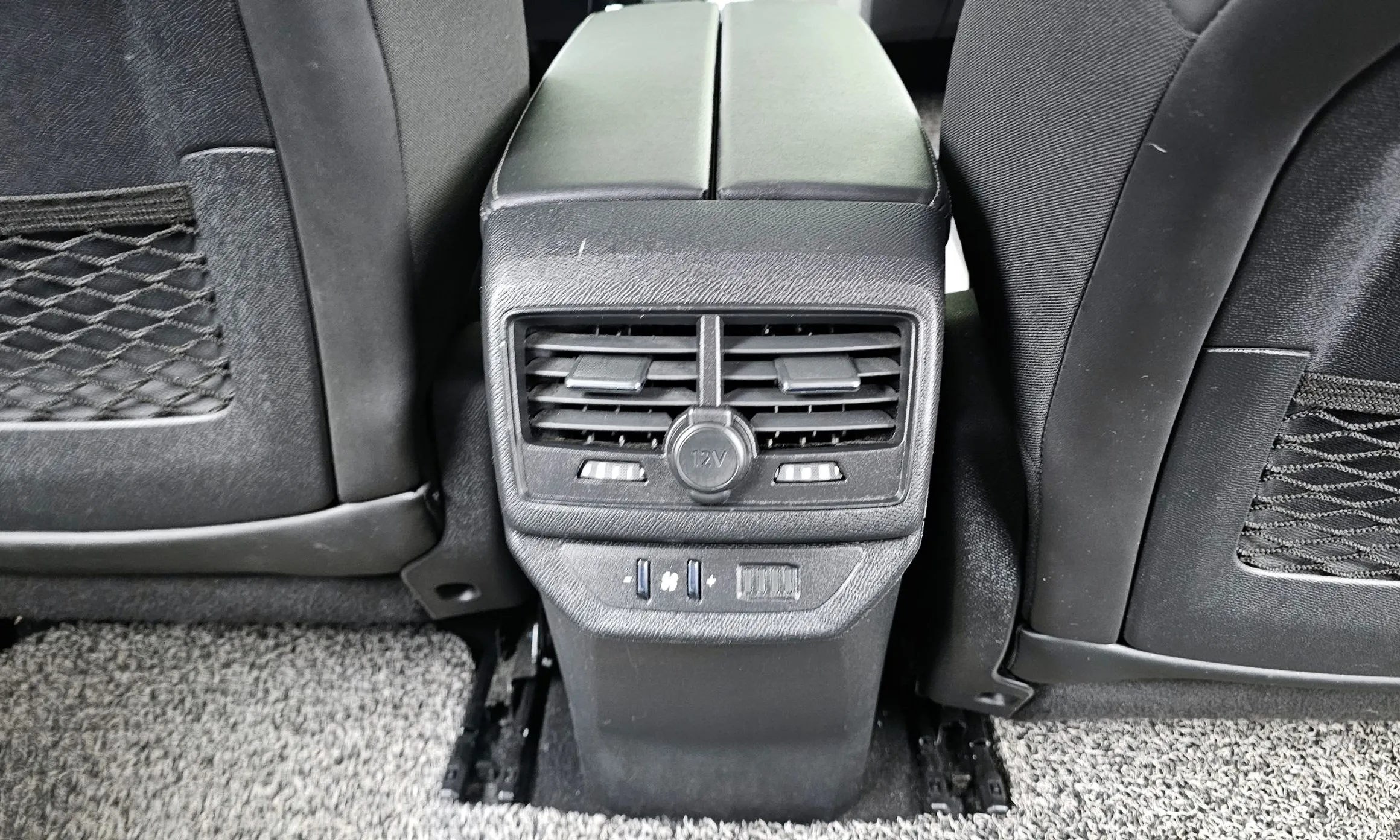 Peugeot 5008 2nd generation превью 18