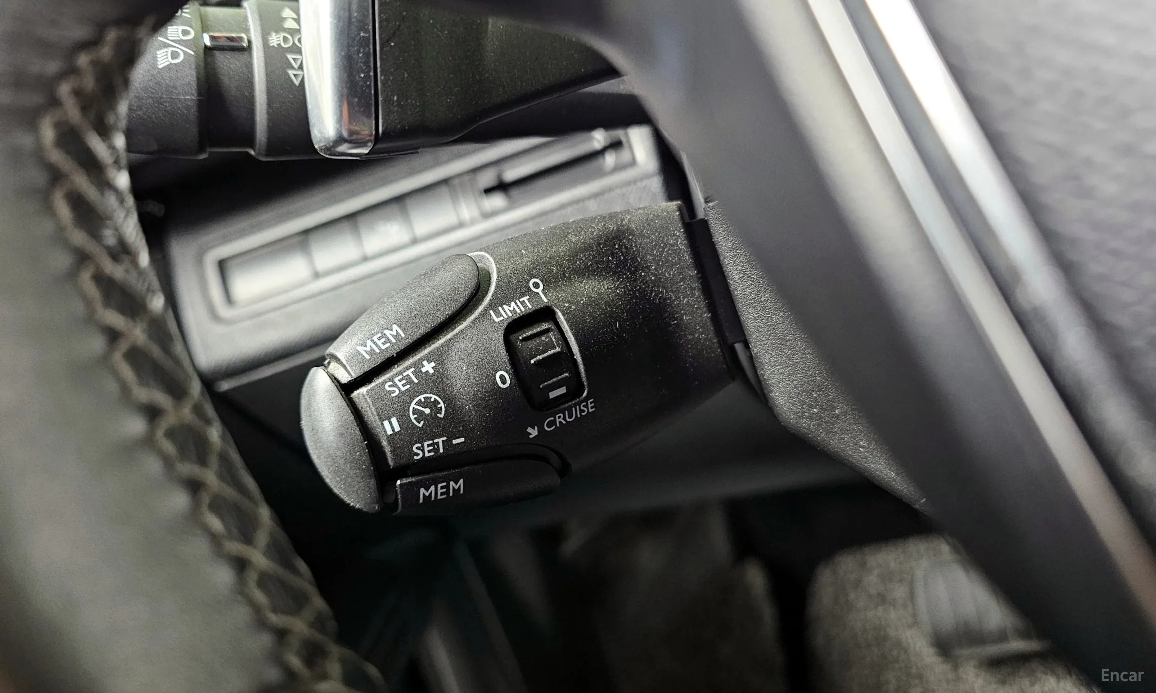 Peugeot 5008 2nd generation превью 19