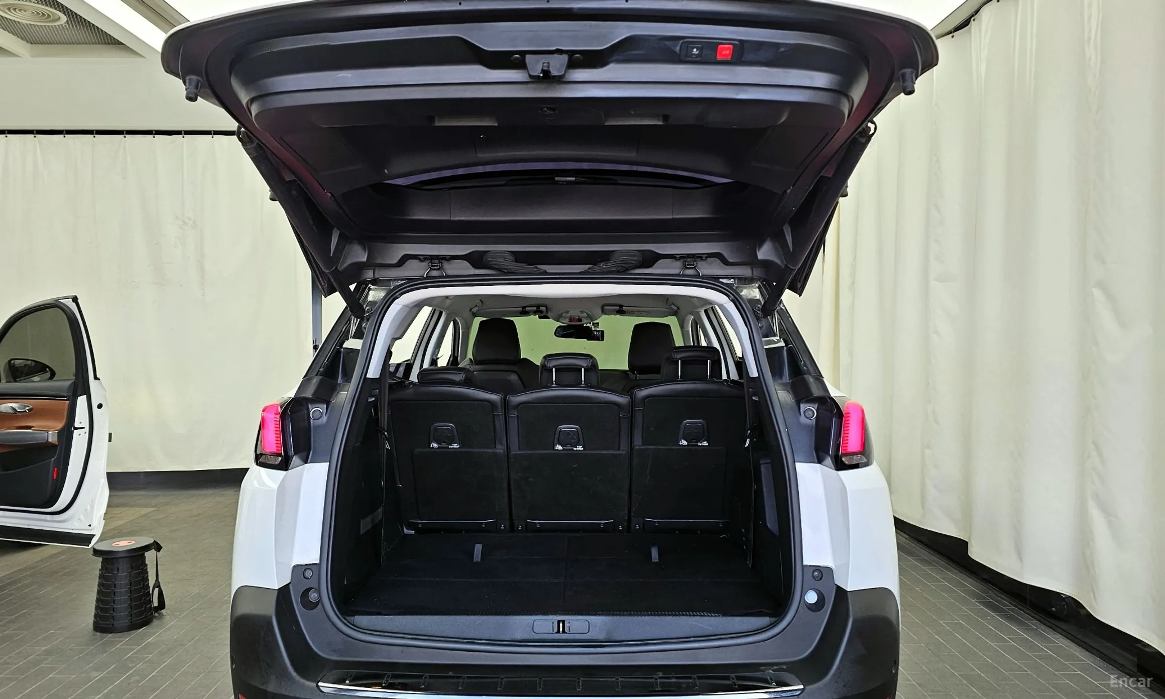 Peugeot 5008 2nd generation превью 20