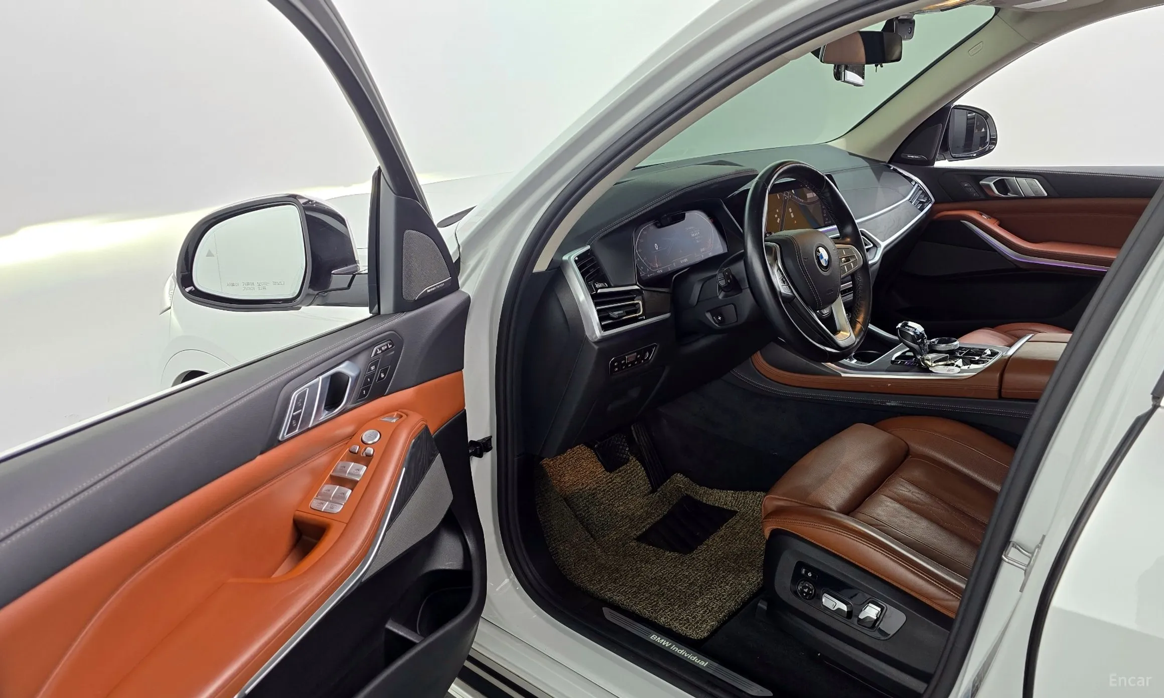 BMW X7 (G07) превью 10