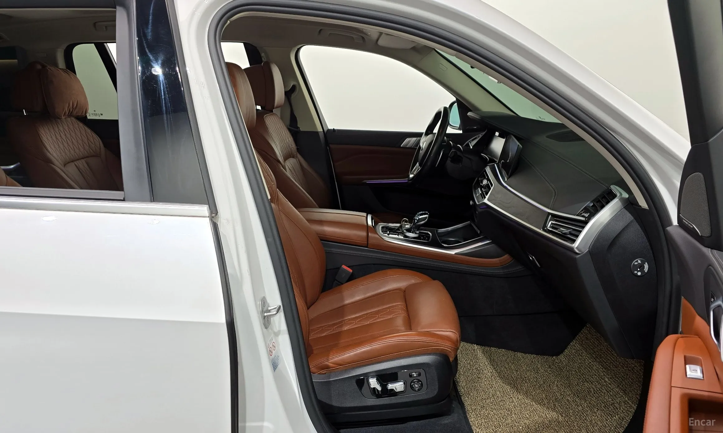 BMW X7 (G07) превью 11