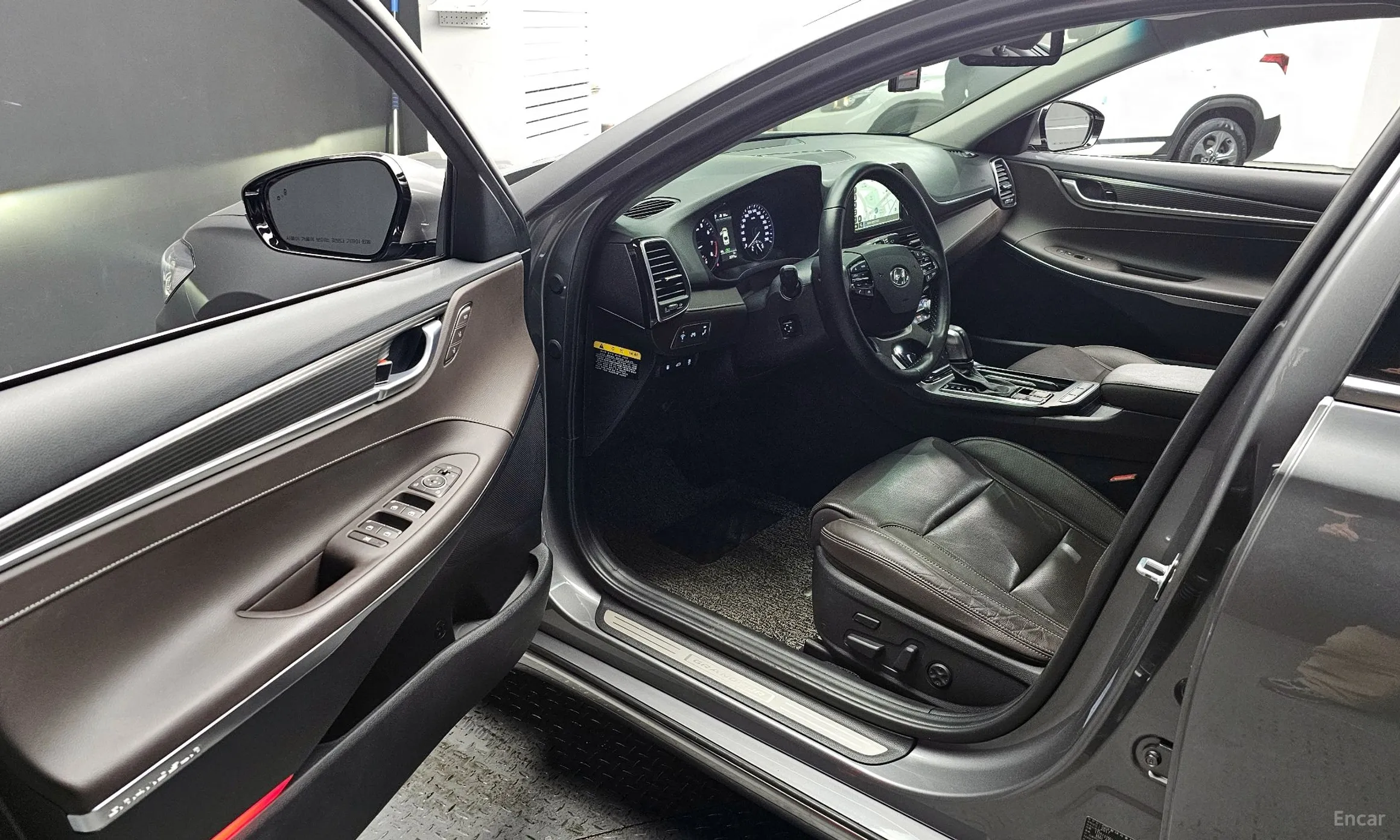 Hyundai Grandeur IG превью 10