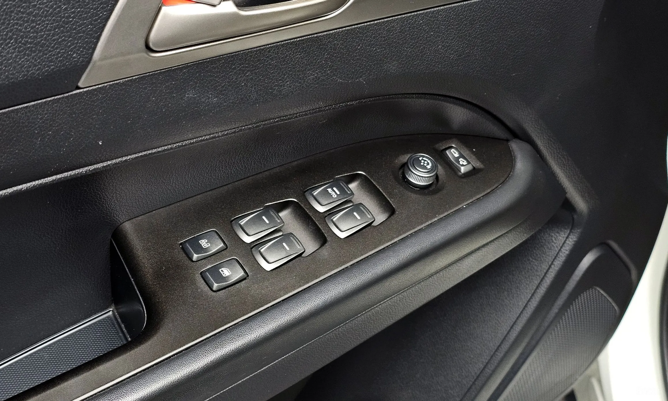 KG Mobility (SsangYong) Rexton Sports превью 17