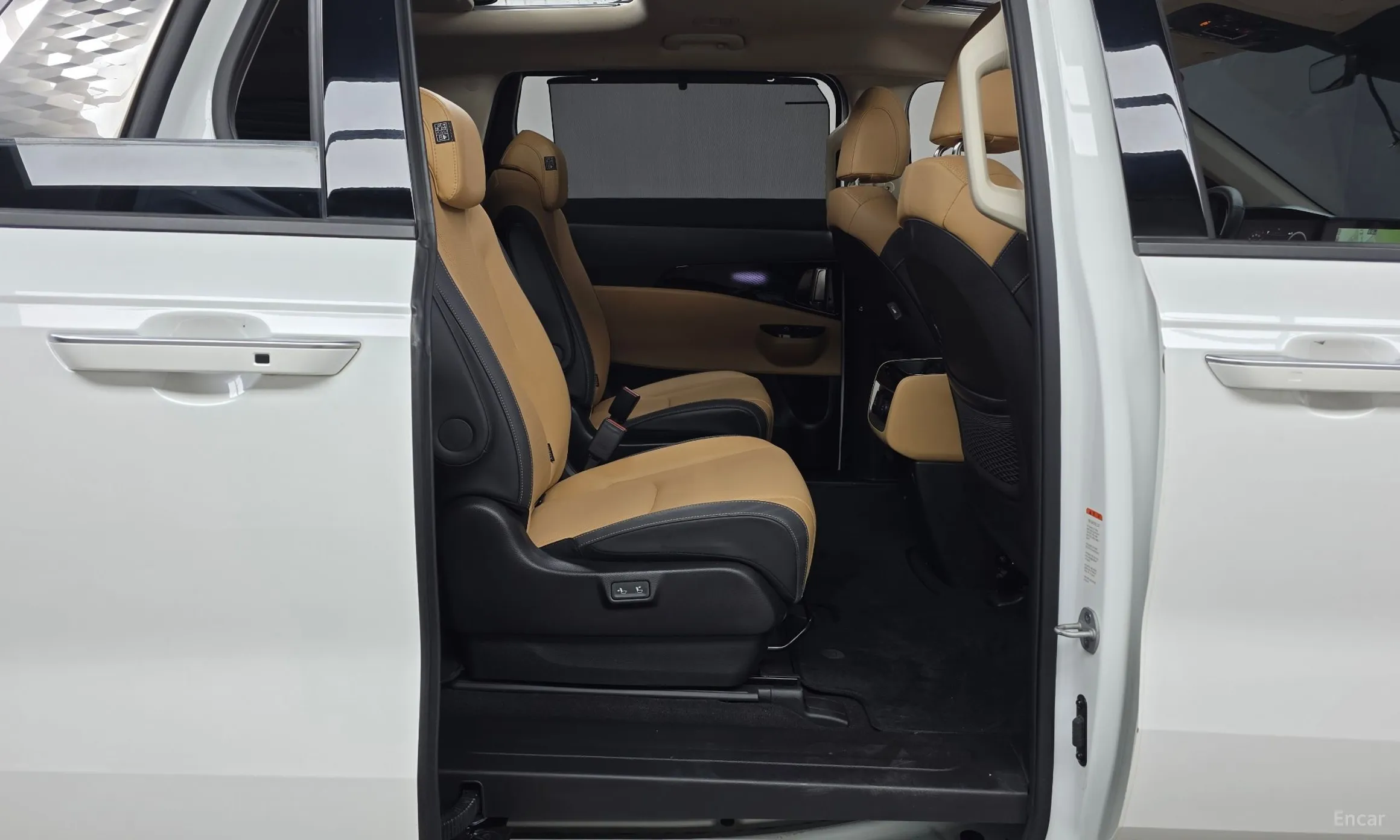 Kia Carnival Gen 4 превью 12