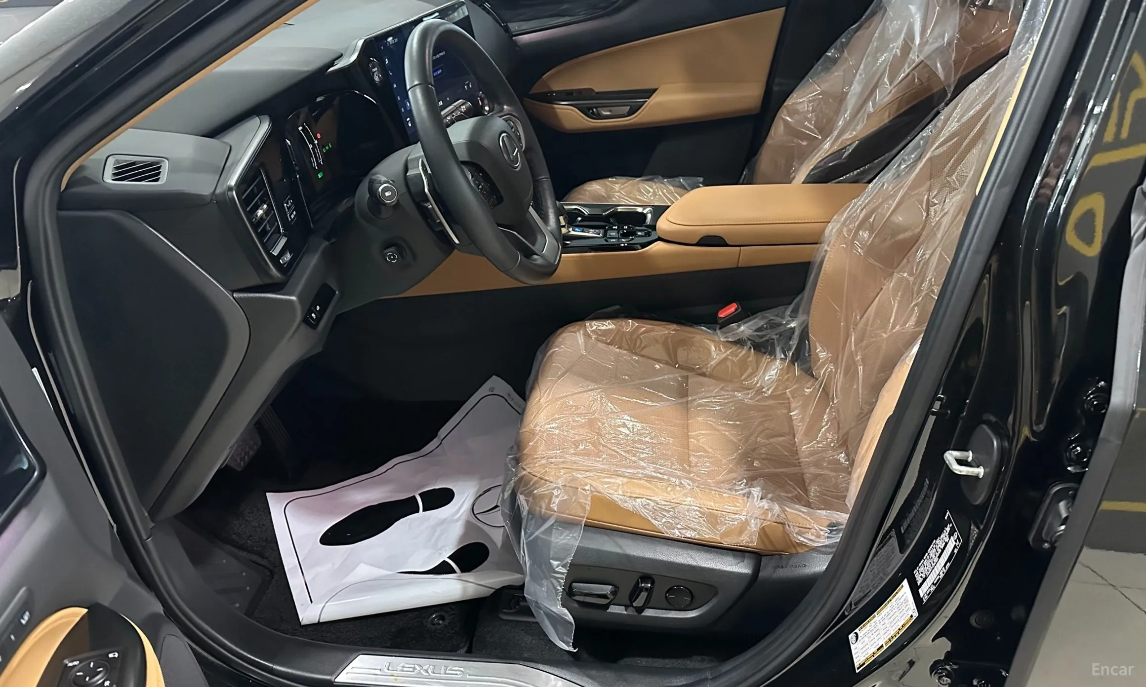 Lexus NX450h + 2nd Gen превью 10