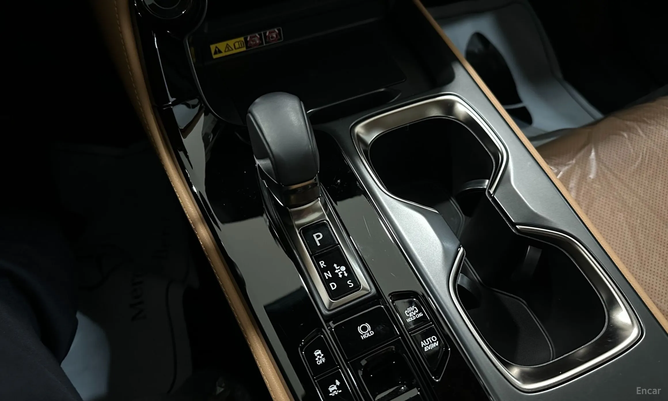 Lexus NX450h + 2nd Gen превью 9
