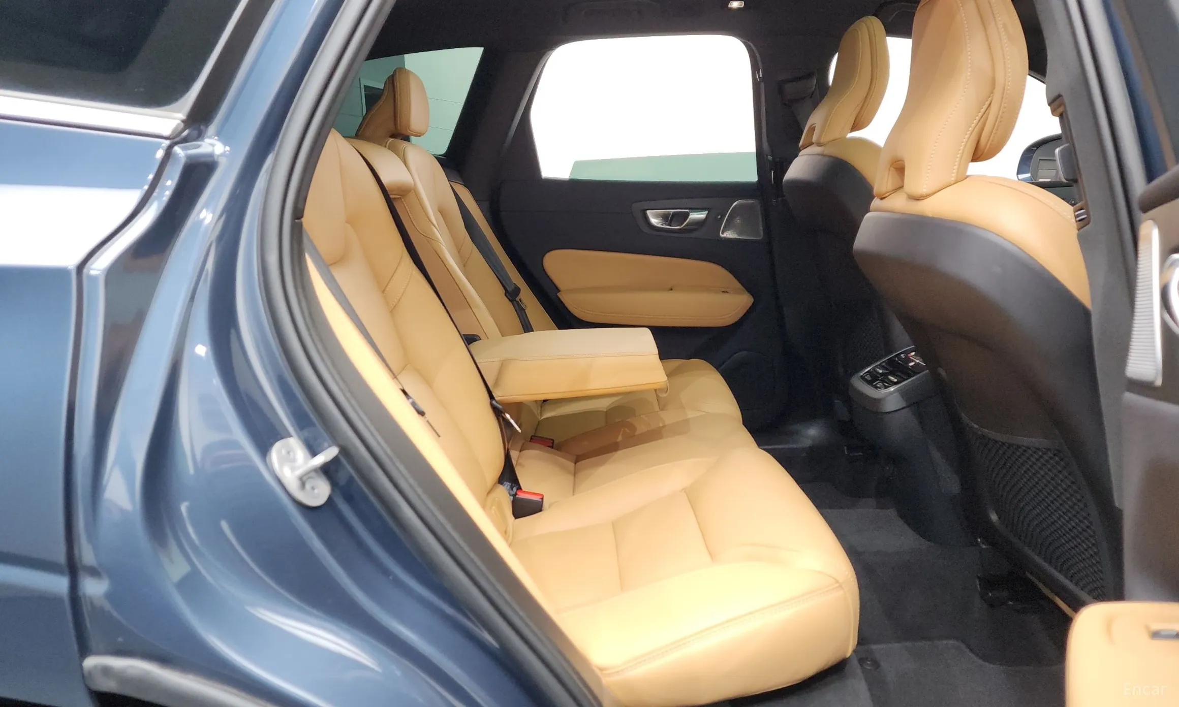 Volvo XC60 Gen 2 превью 12
