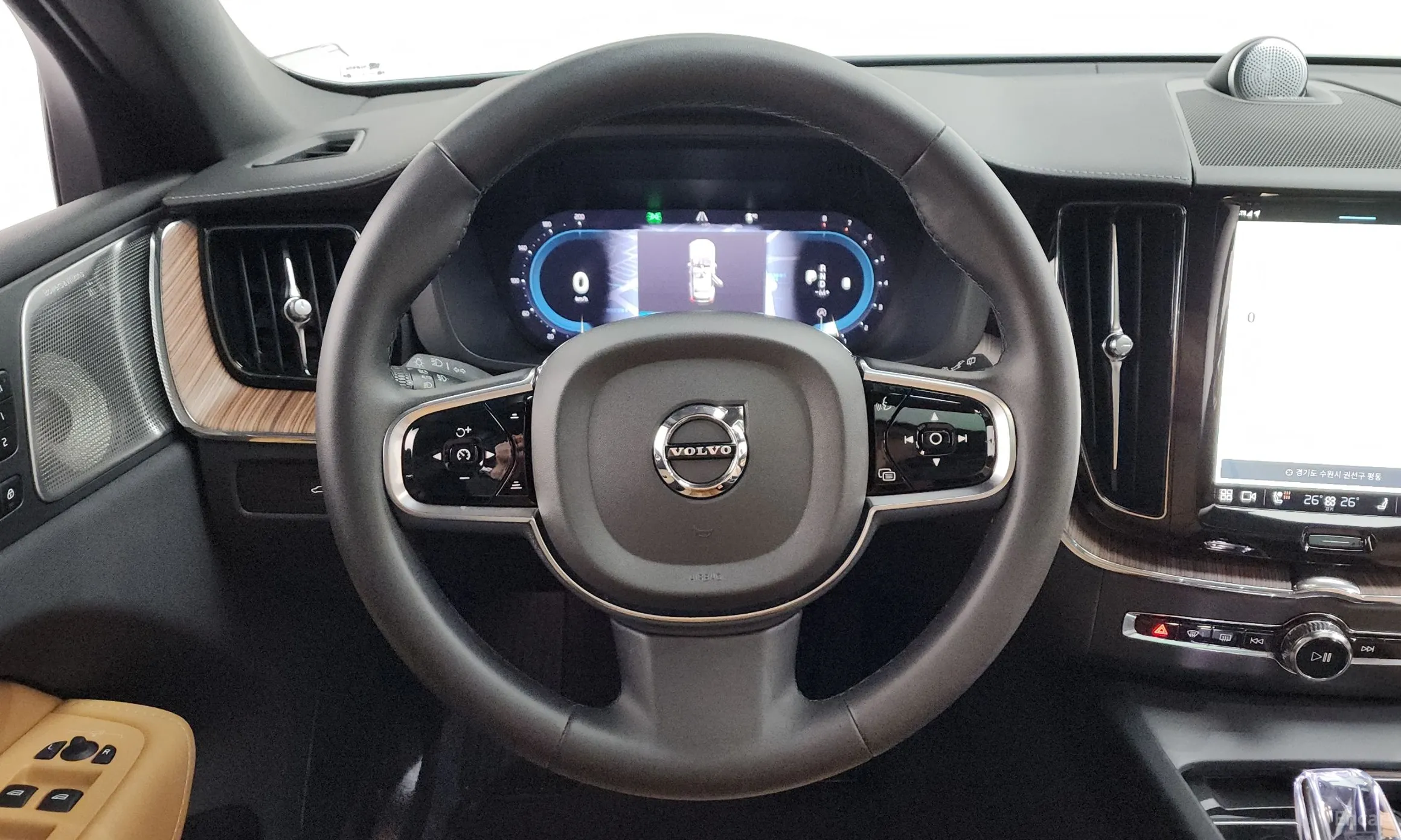 Volvo XC60 Gen 2 превью 13