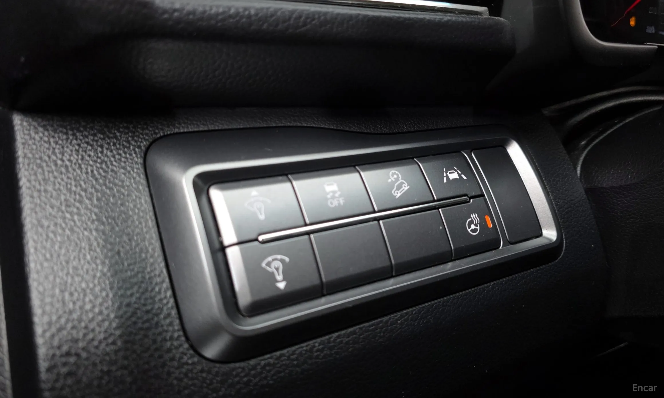 KG Mobility (SsangYong) Berry New Tivoli превью 17