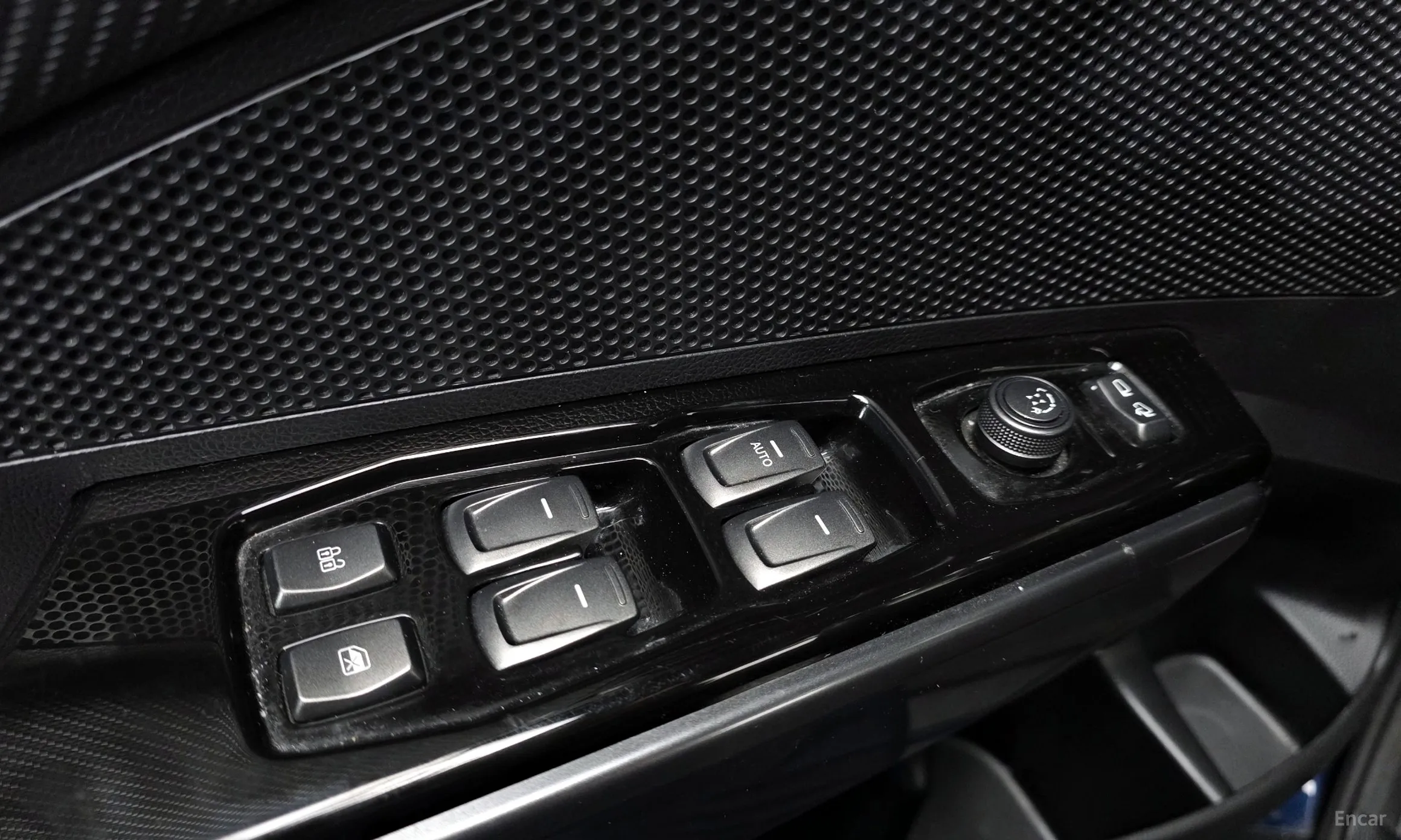 KG Mobility (SsangYong) Berry New Tivoli превью 18