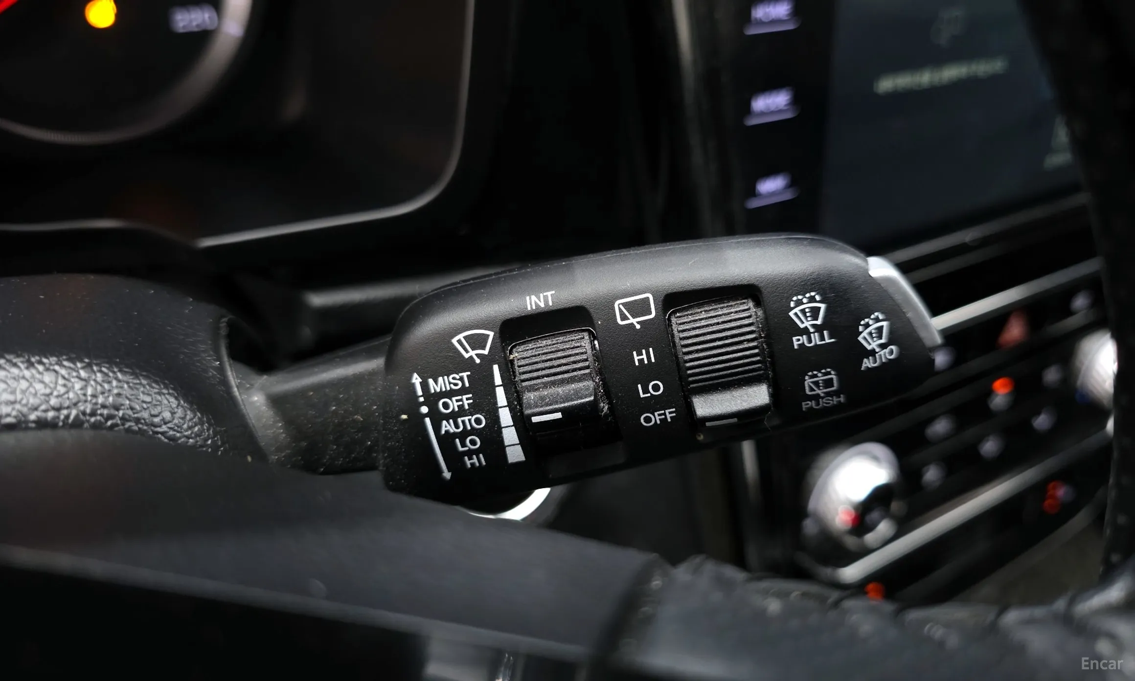 KG Mobility (SsangYong) Berry New Tivoli превью 19
