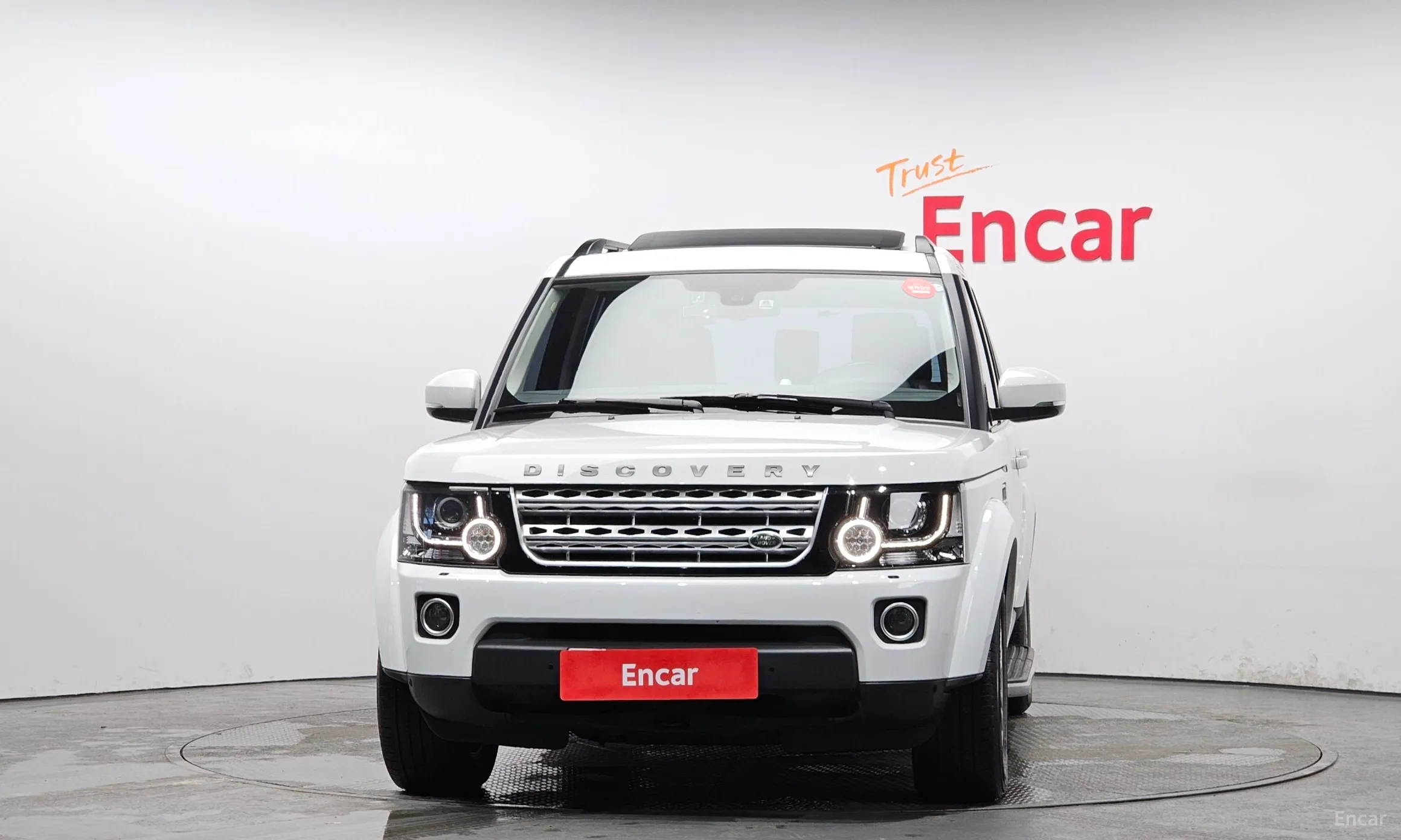 Land Rover Discovery 4 превью 3