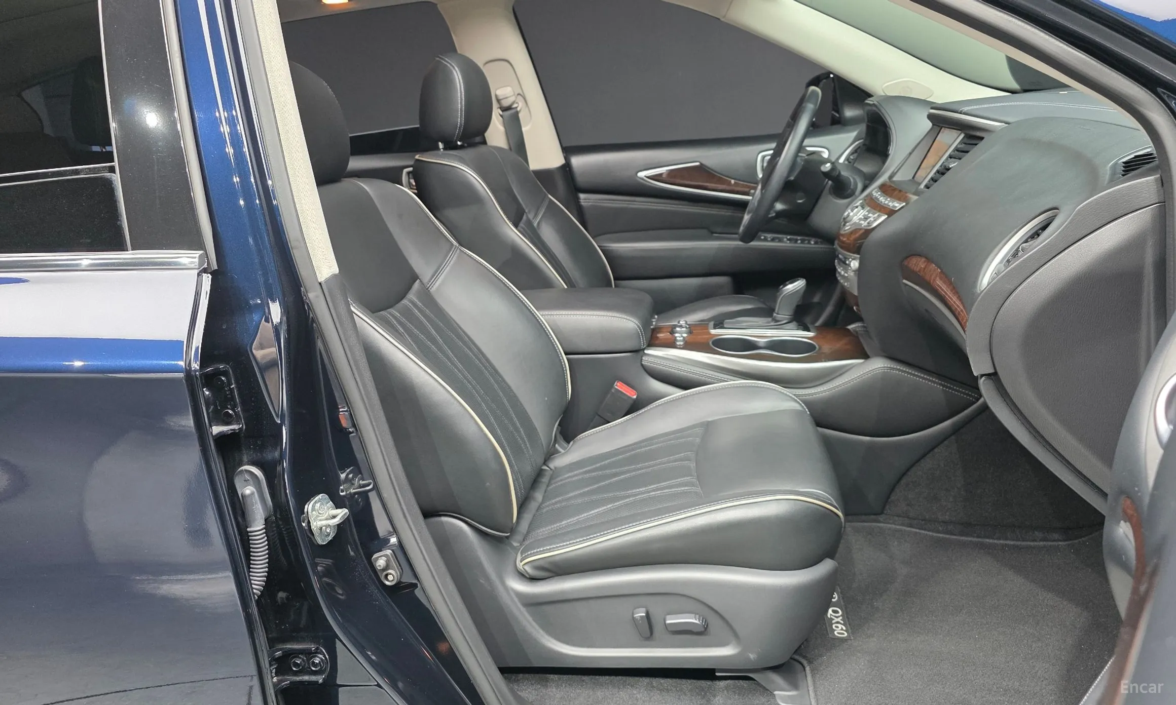 Infiniti QX60 превью 11