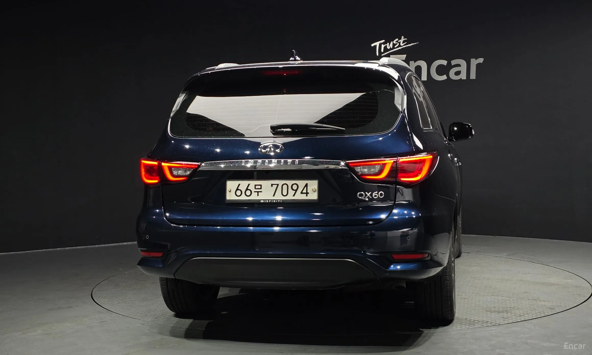 Infiniti QX60 превью 4