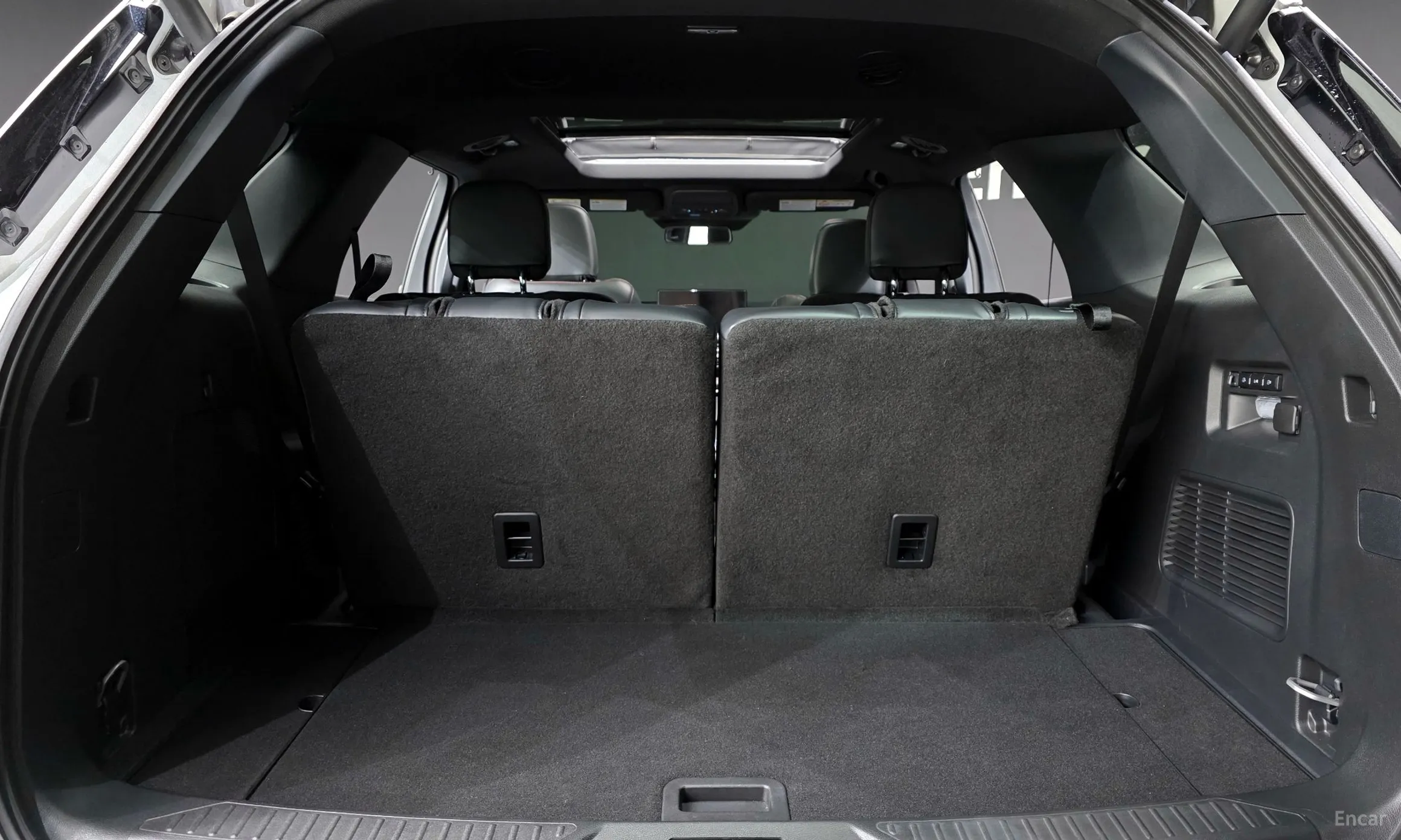 Ford Explorer 6th Generation превью 19