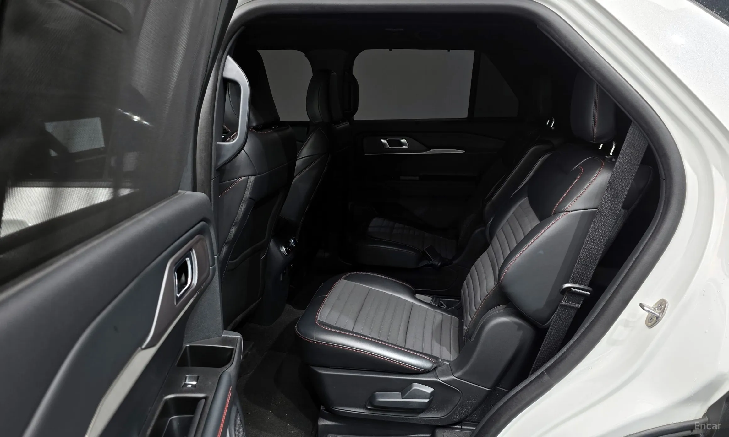 Ford Explorer 6th Generation превью 20