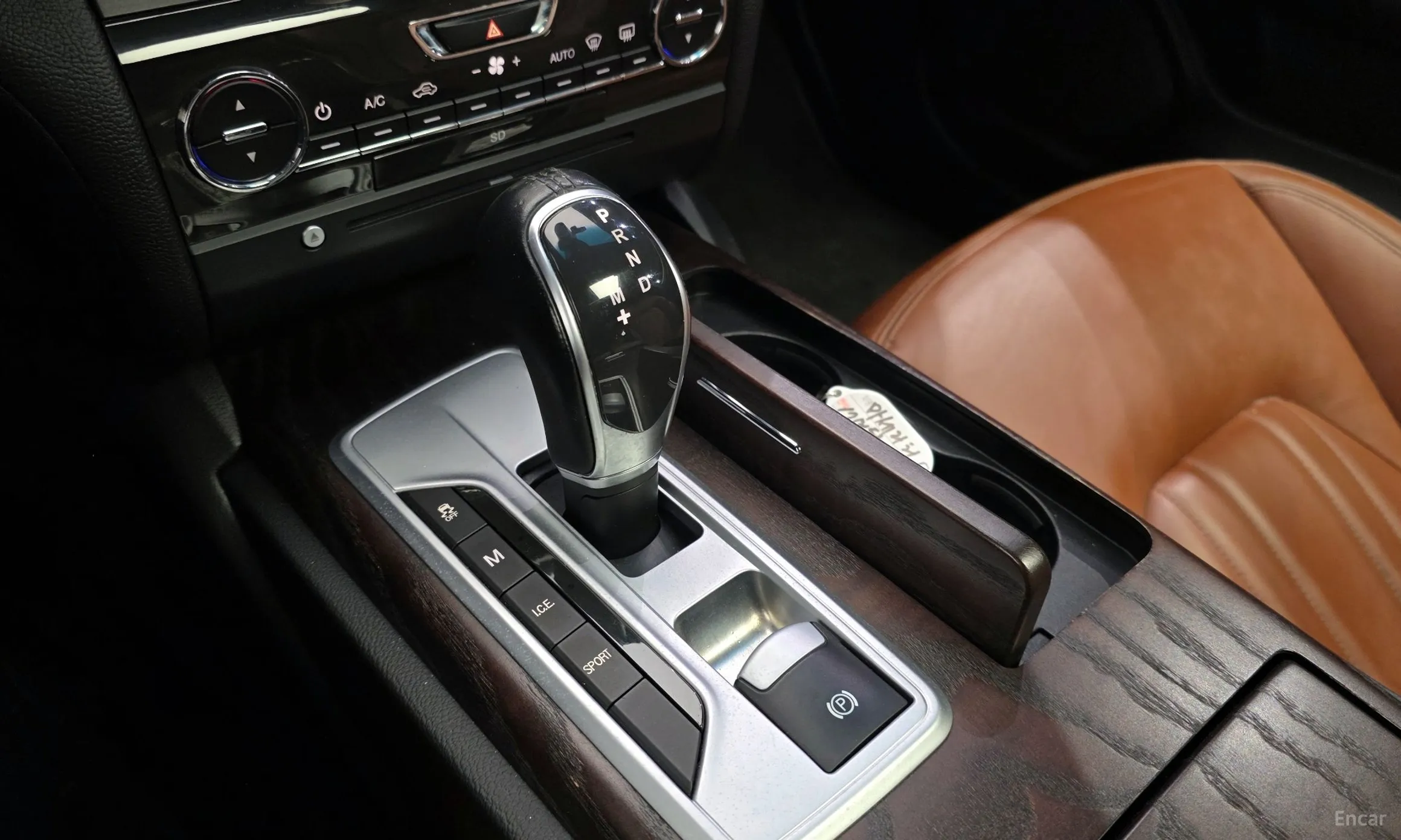 Maserati Ghibli превью 9