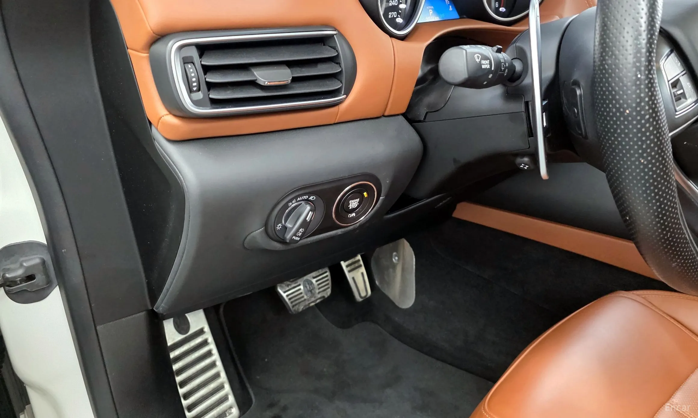 Maserati Levante превью 17