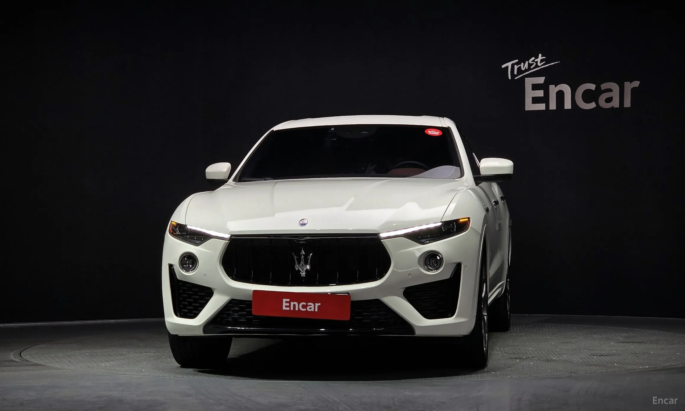 Maserati Levante превью 3