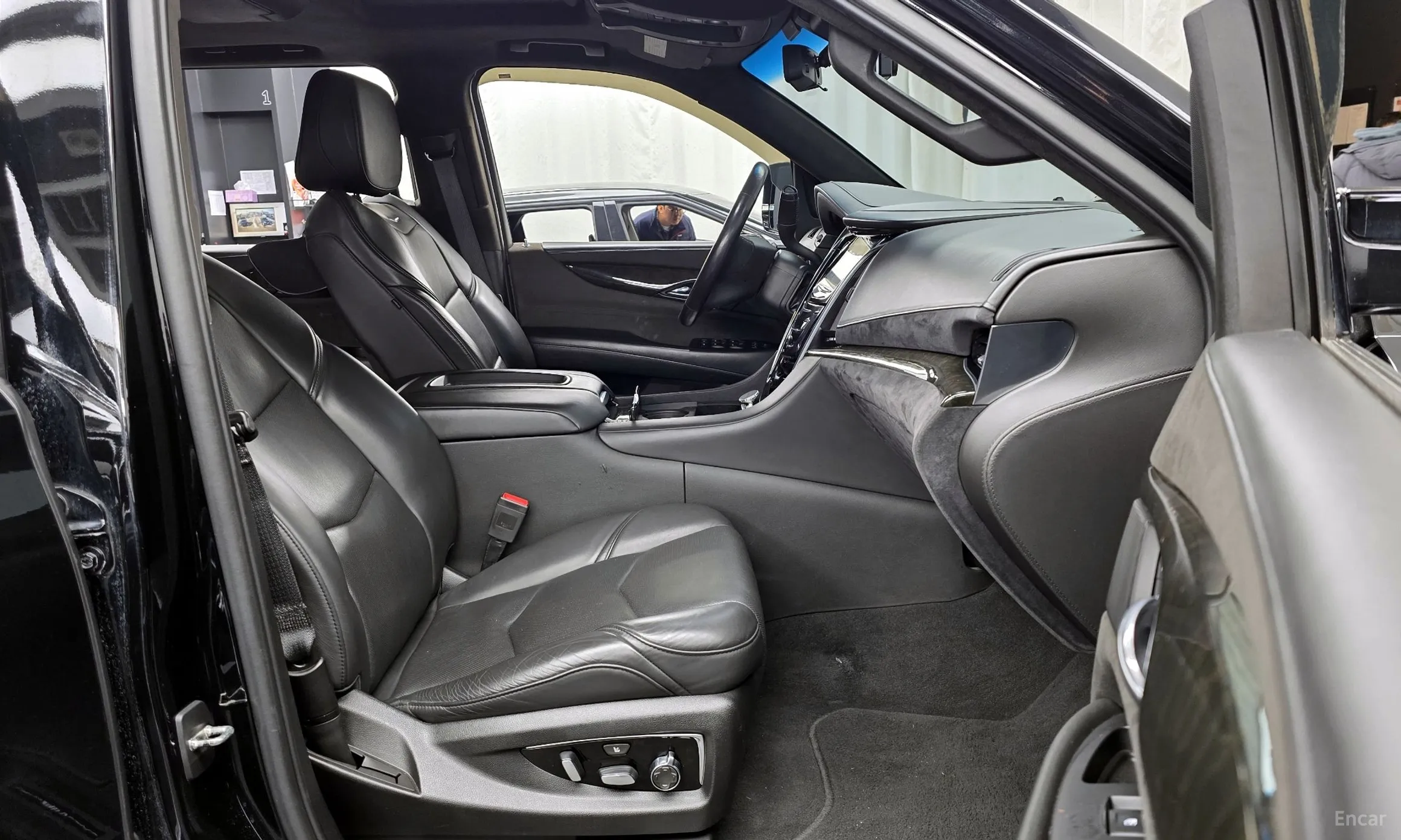 Cadillac Escalade превью 11