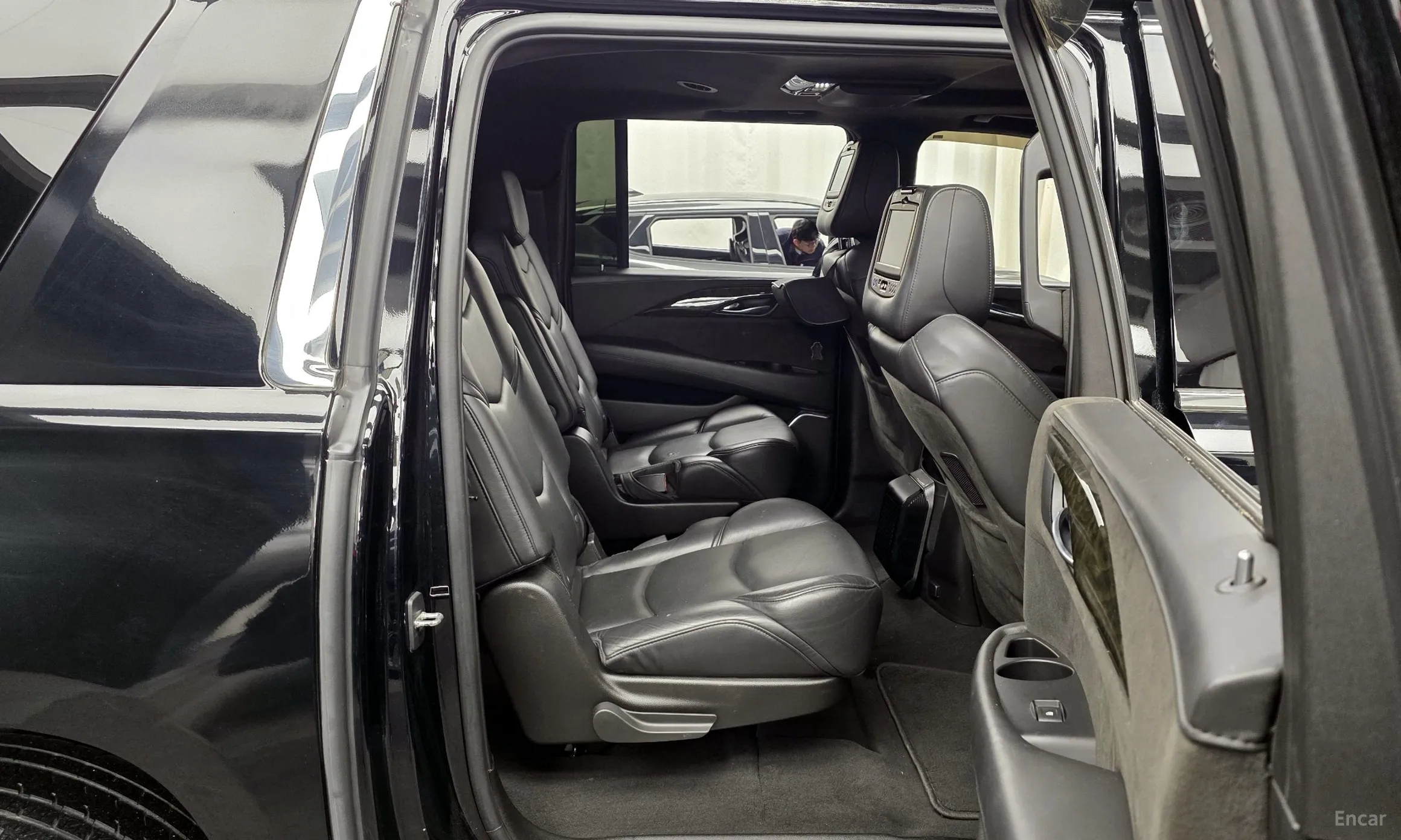 Cadillac Escalade превью 12