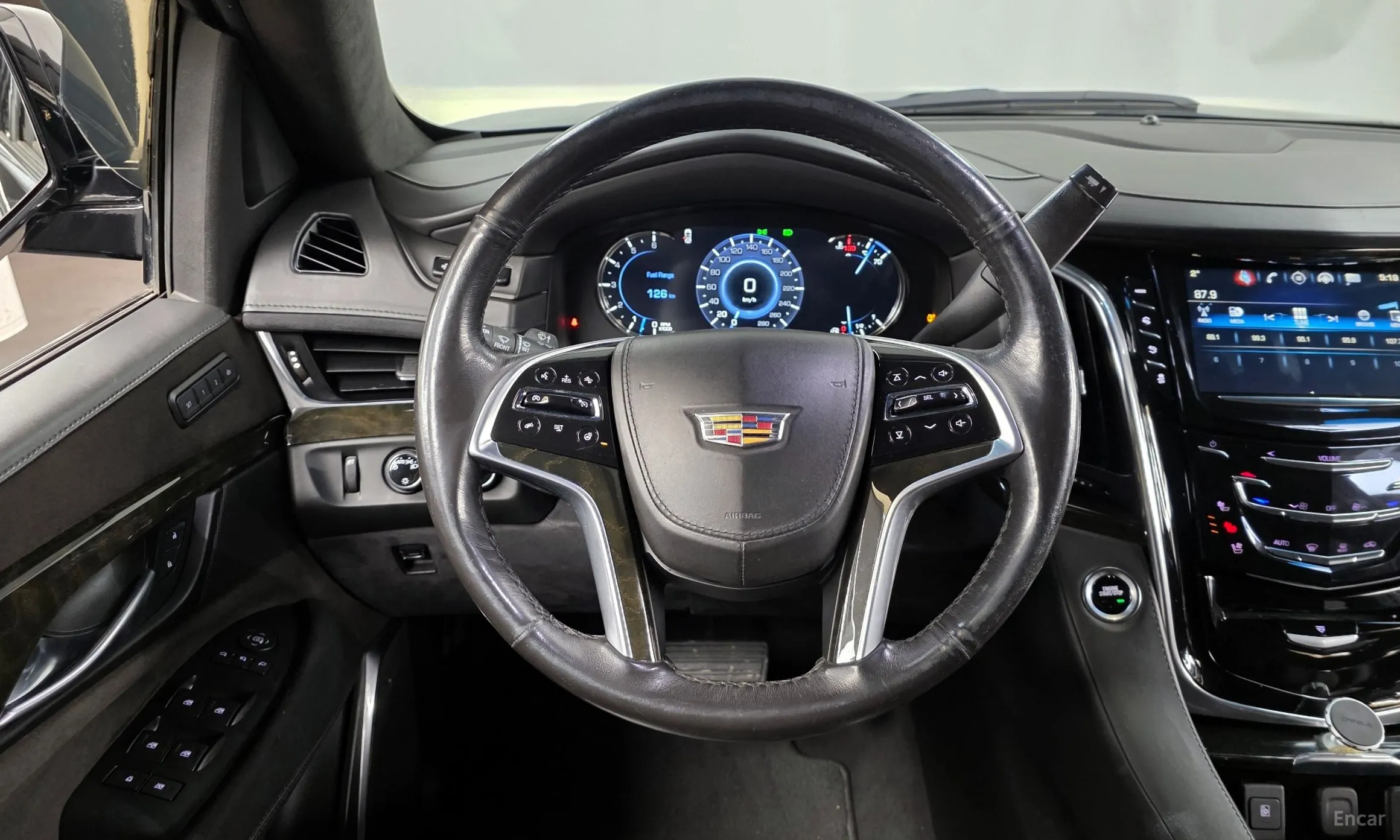 Cadillac Escalade превью 13