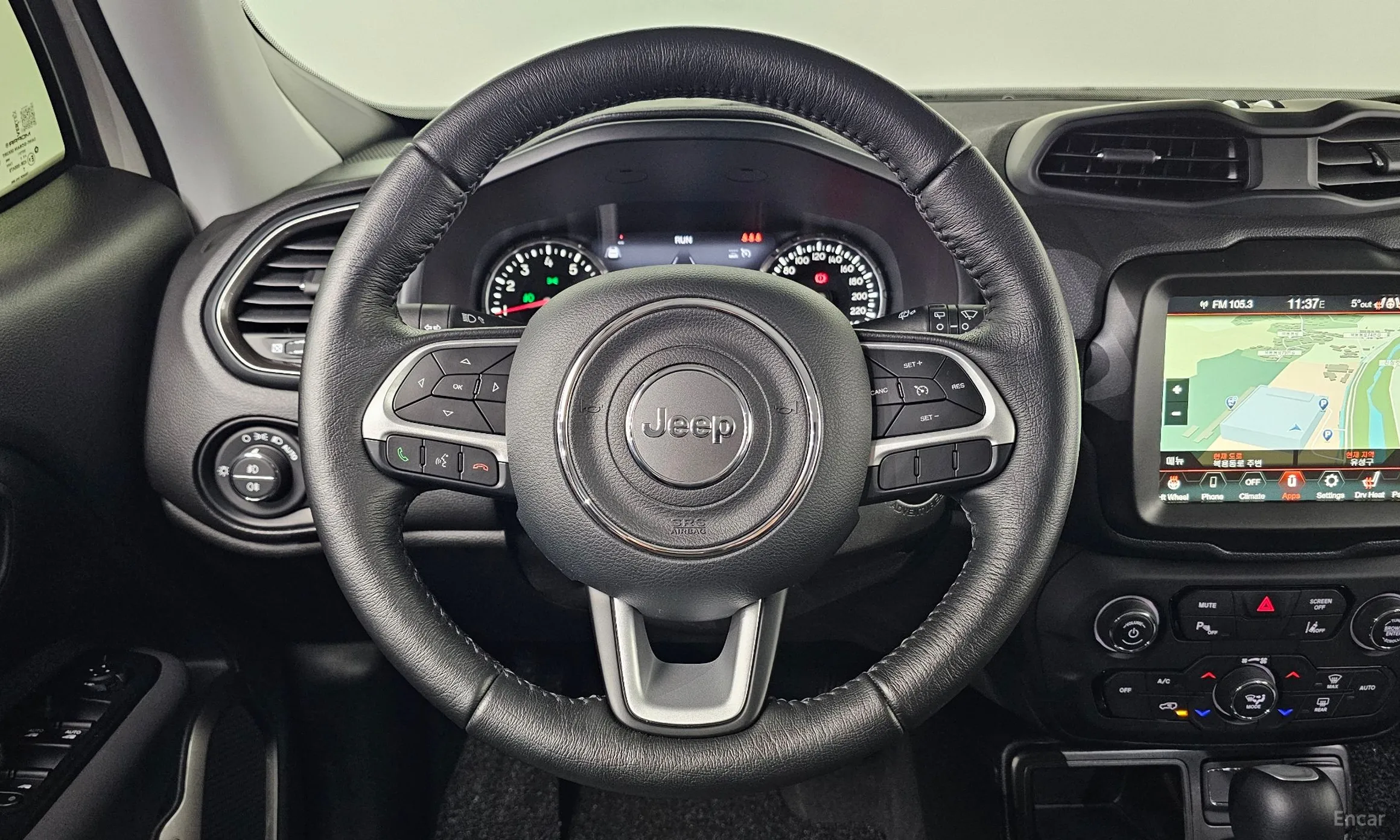 Jeep Renegade превью 16