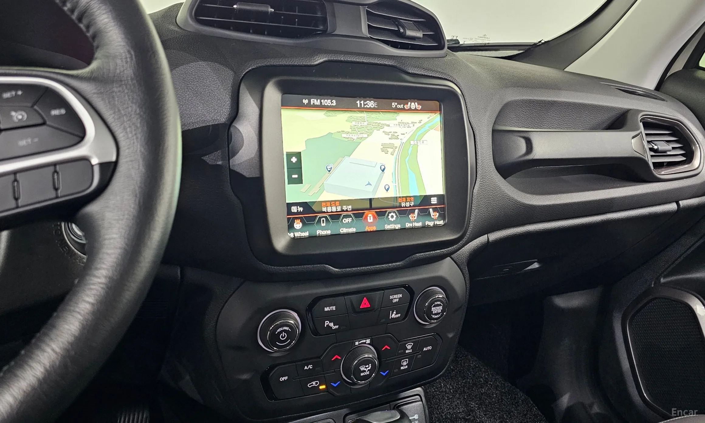 Jeep Renegade превью 17
