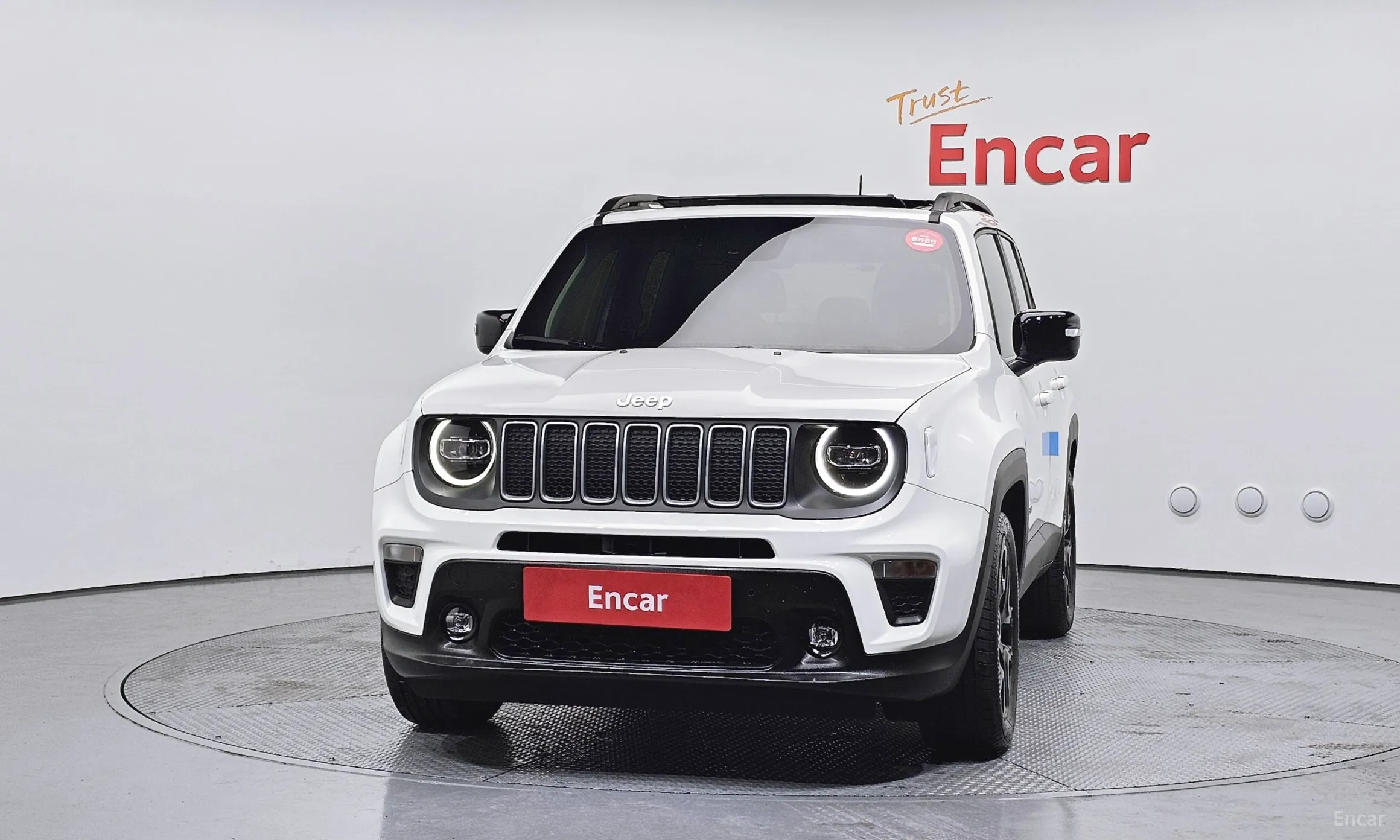 Jeep Renegade превью 3