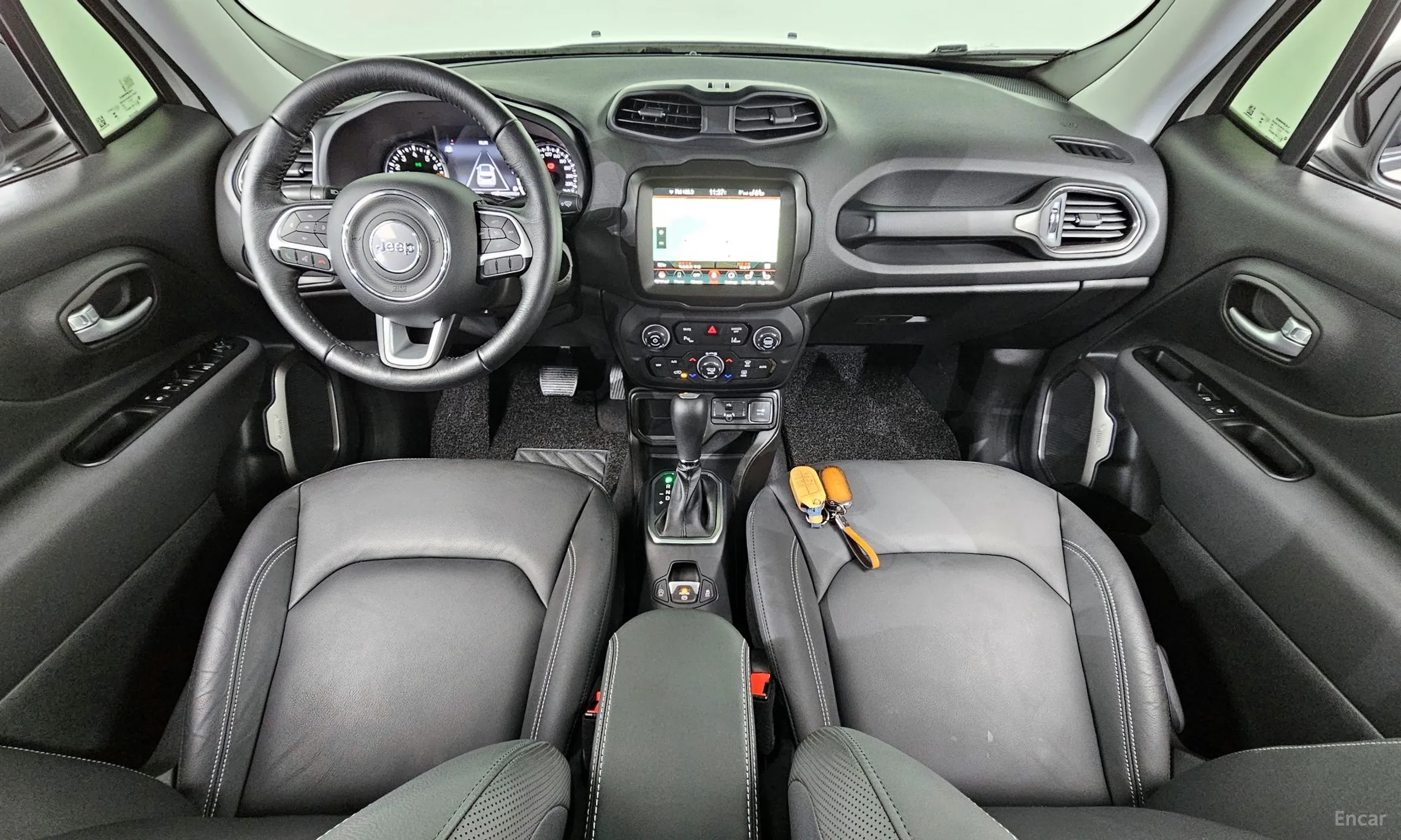 Jeep Renegade превью 7