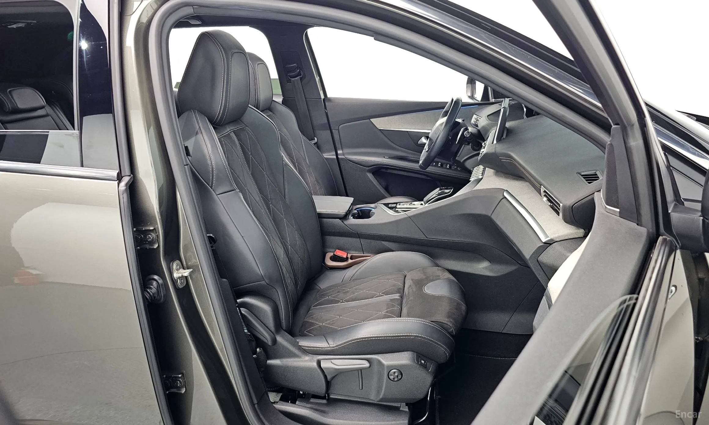 Peugeot 3008 2nd generation превью 10