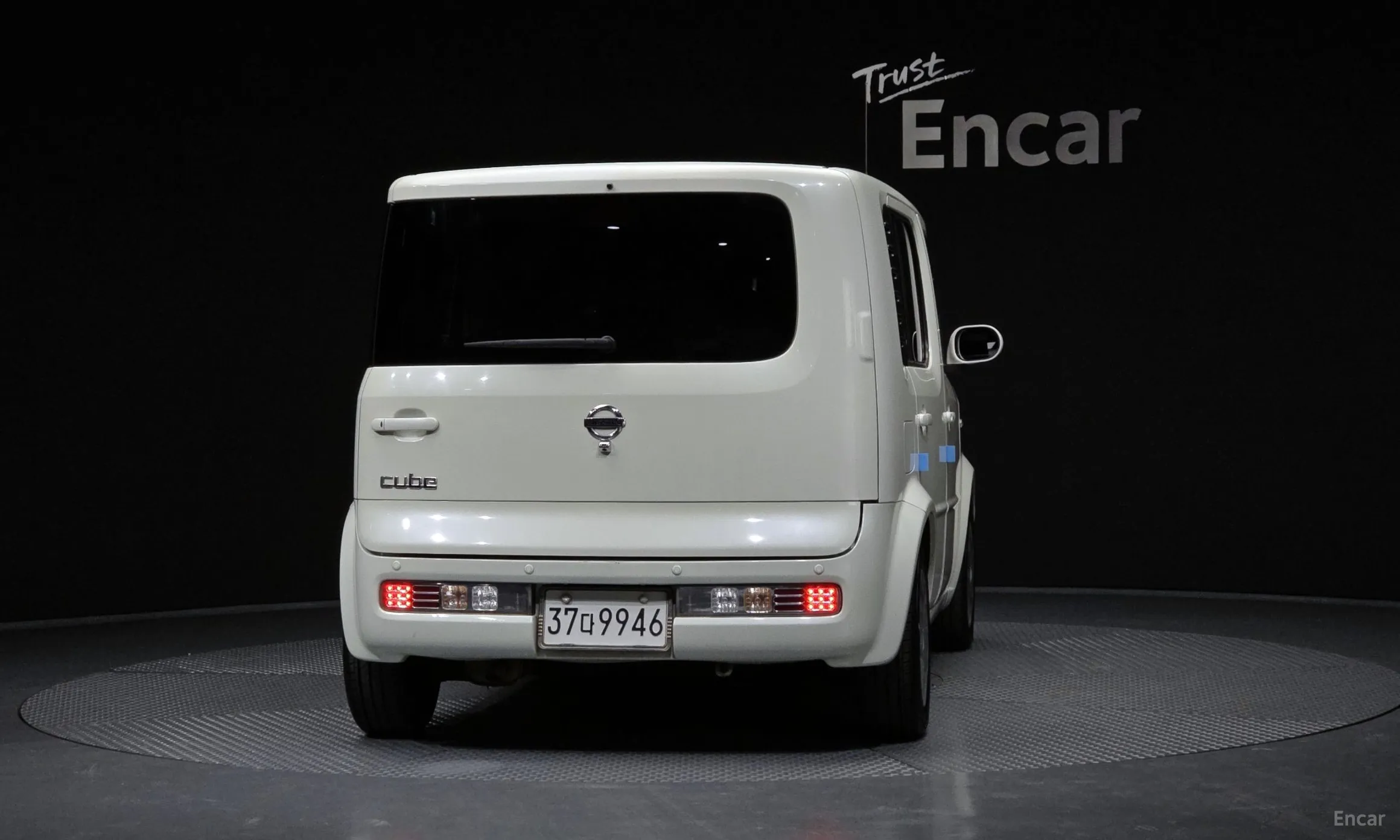 Nissan Cube превью 4