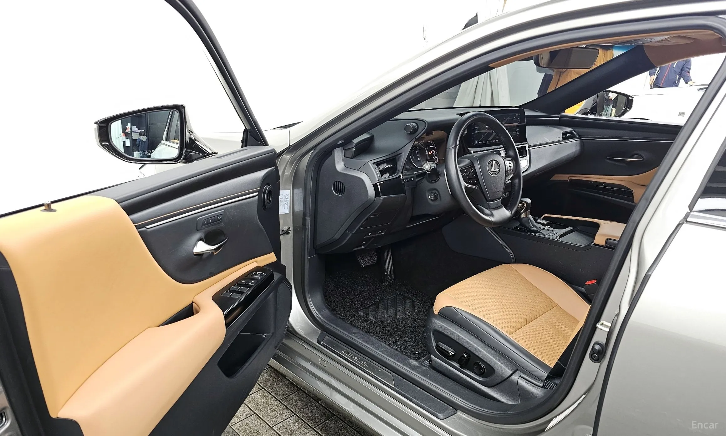Lexus ES300h 7th Generation превью 10