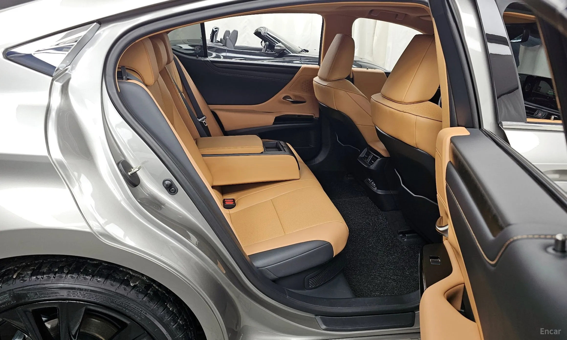 Lexus ES300h 7th Generation превью 12