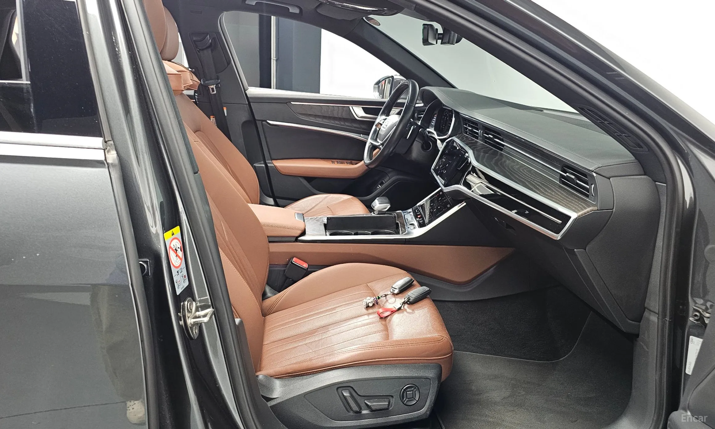 Audi A6 (C8) превью 11