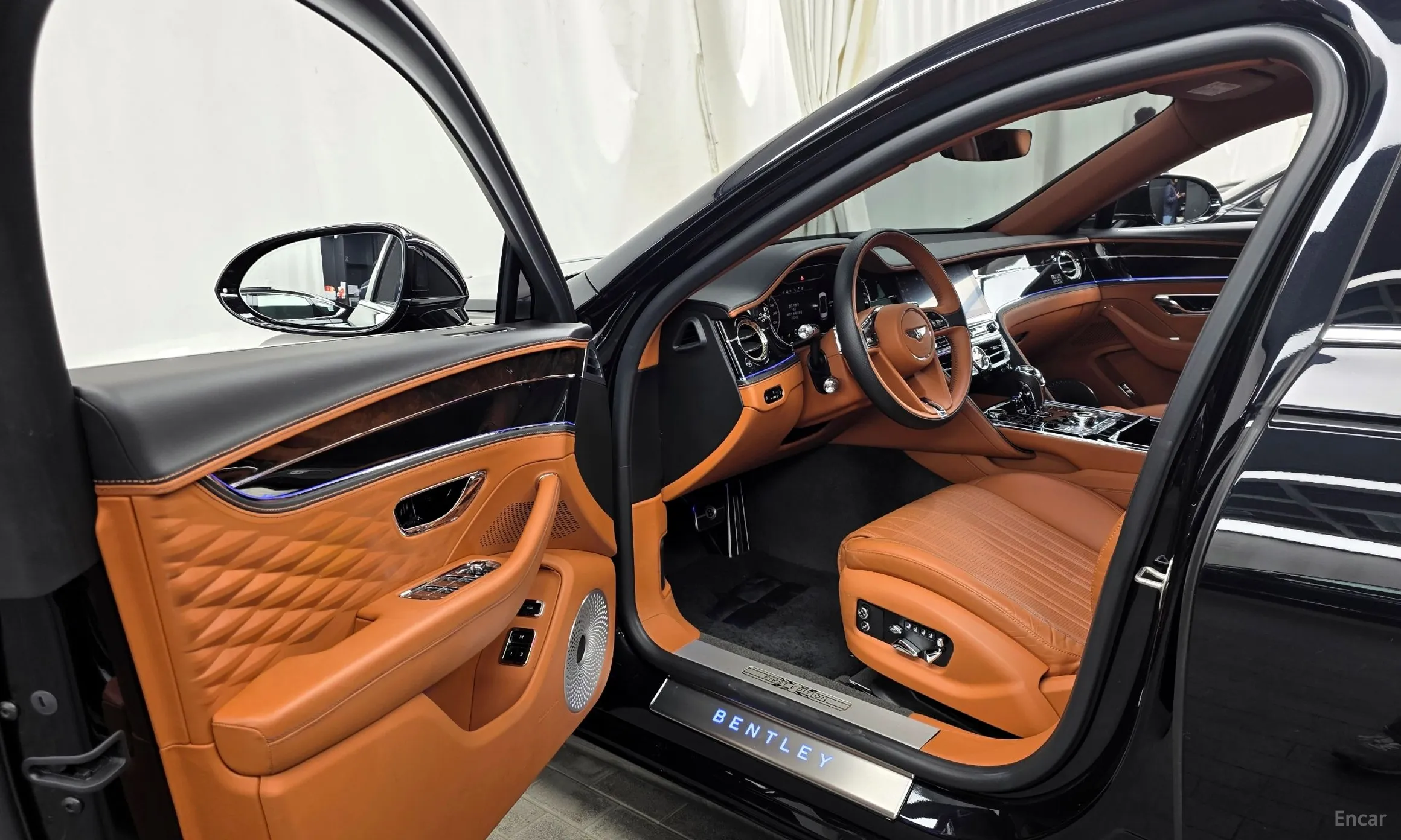 Bentley Flying Spur 3rd Generation превью 10