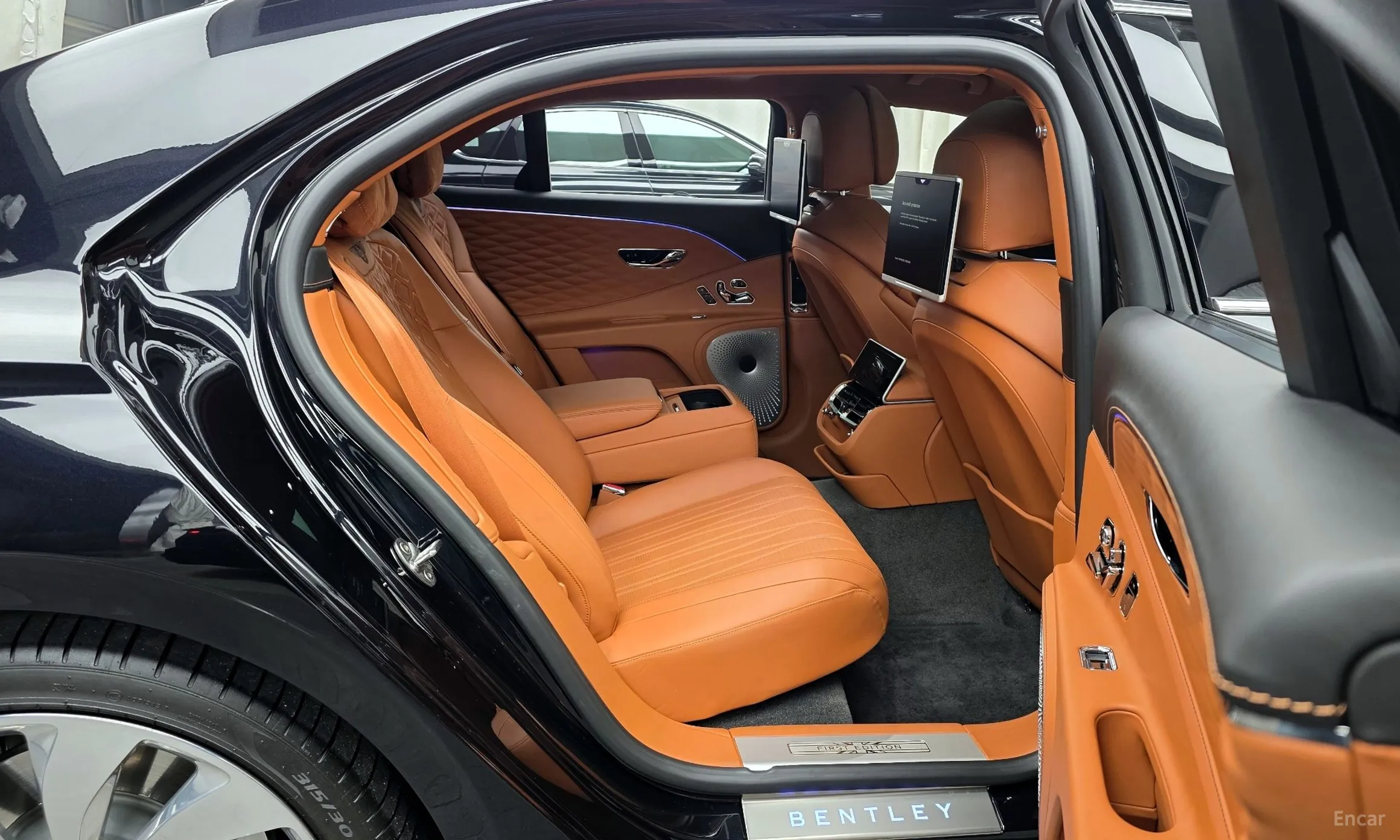 Bentley Flying Spur 3rd Generation превью 12